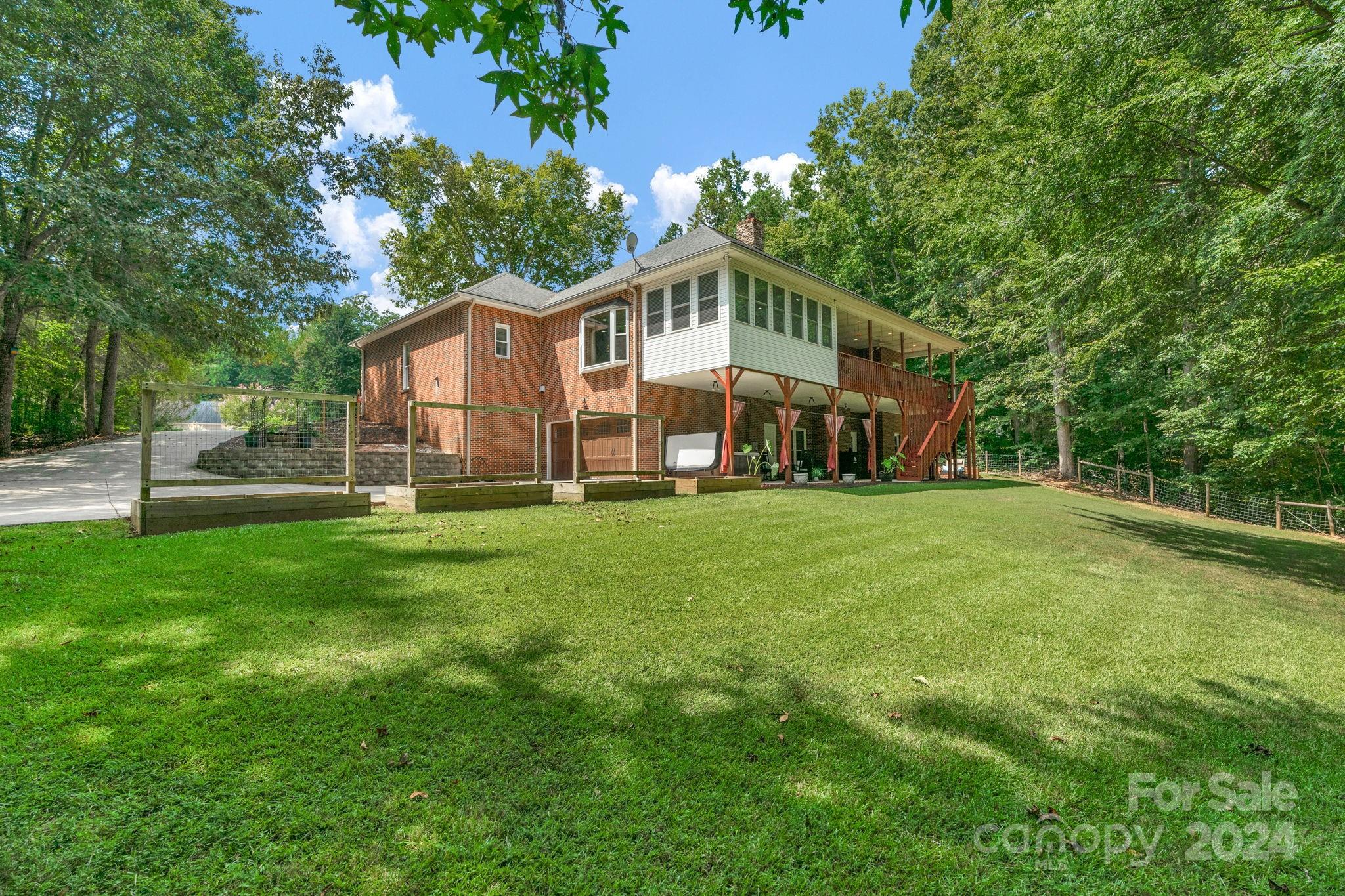 The Hylands - Residential