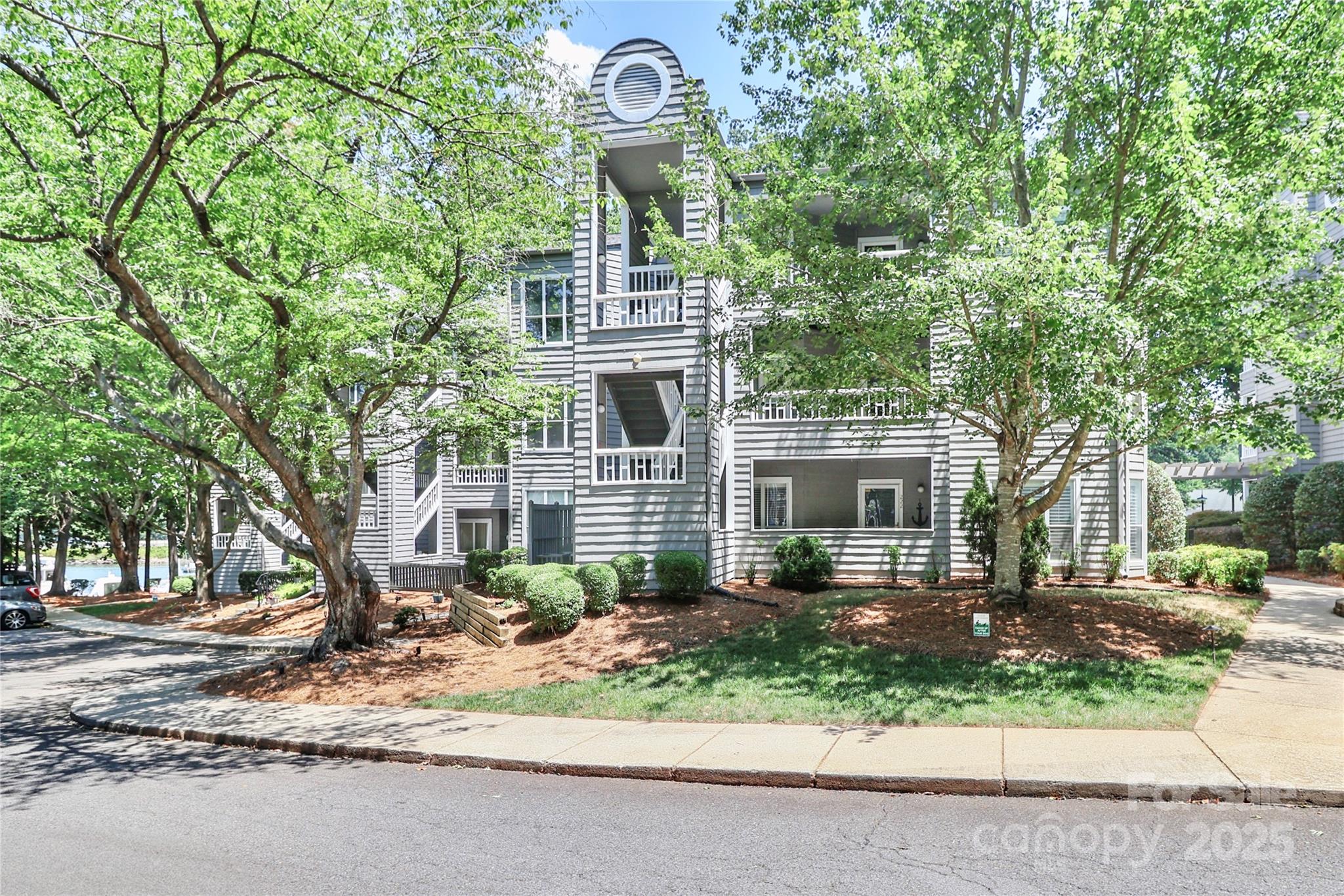 226 Northwest Drive