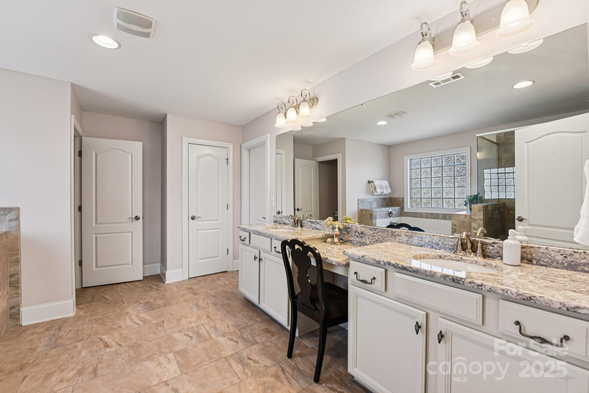 Abbington - Residential