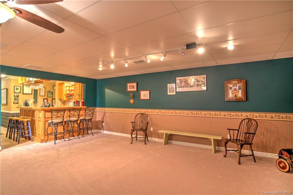 Cummings Cove - Residential