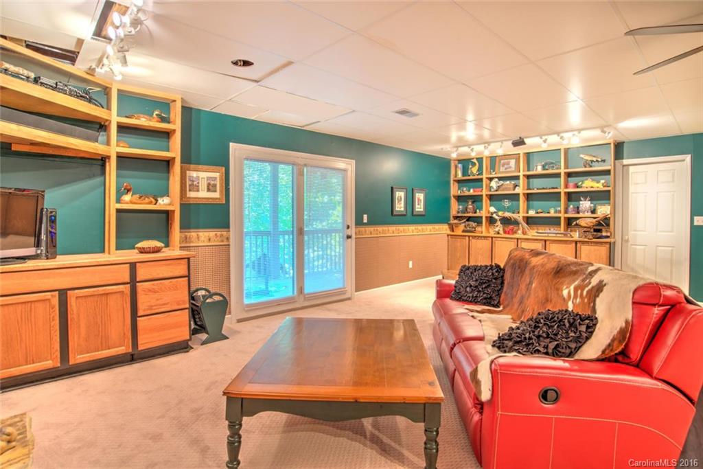 Cummings Cove - Residential