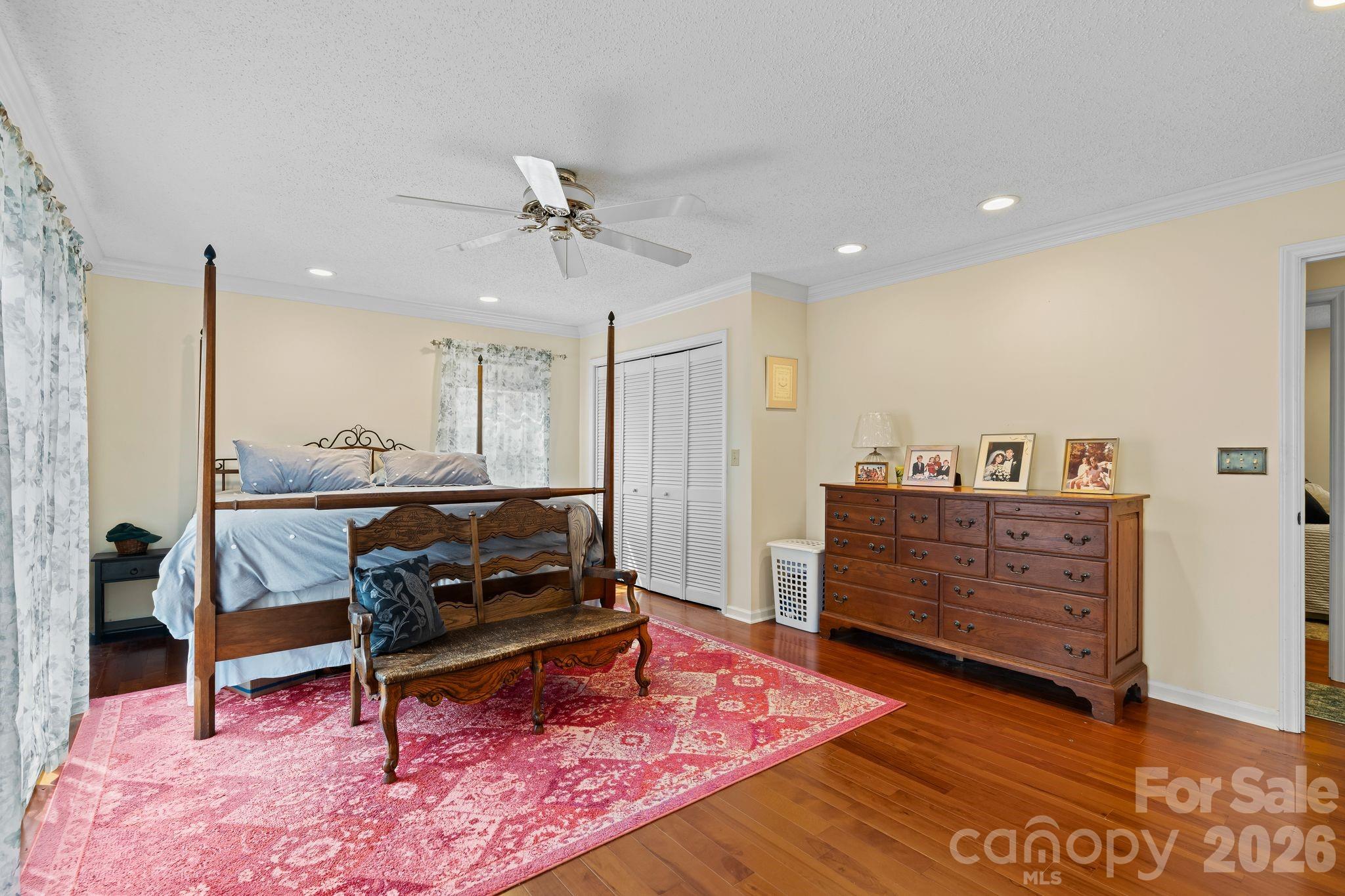 Hunters Glen - Residential