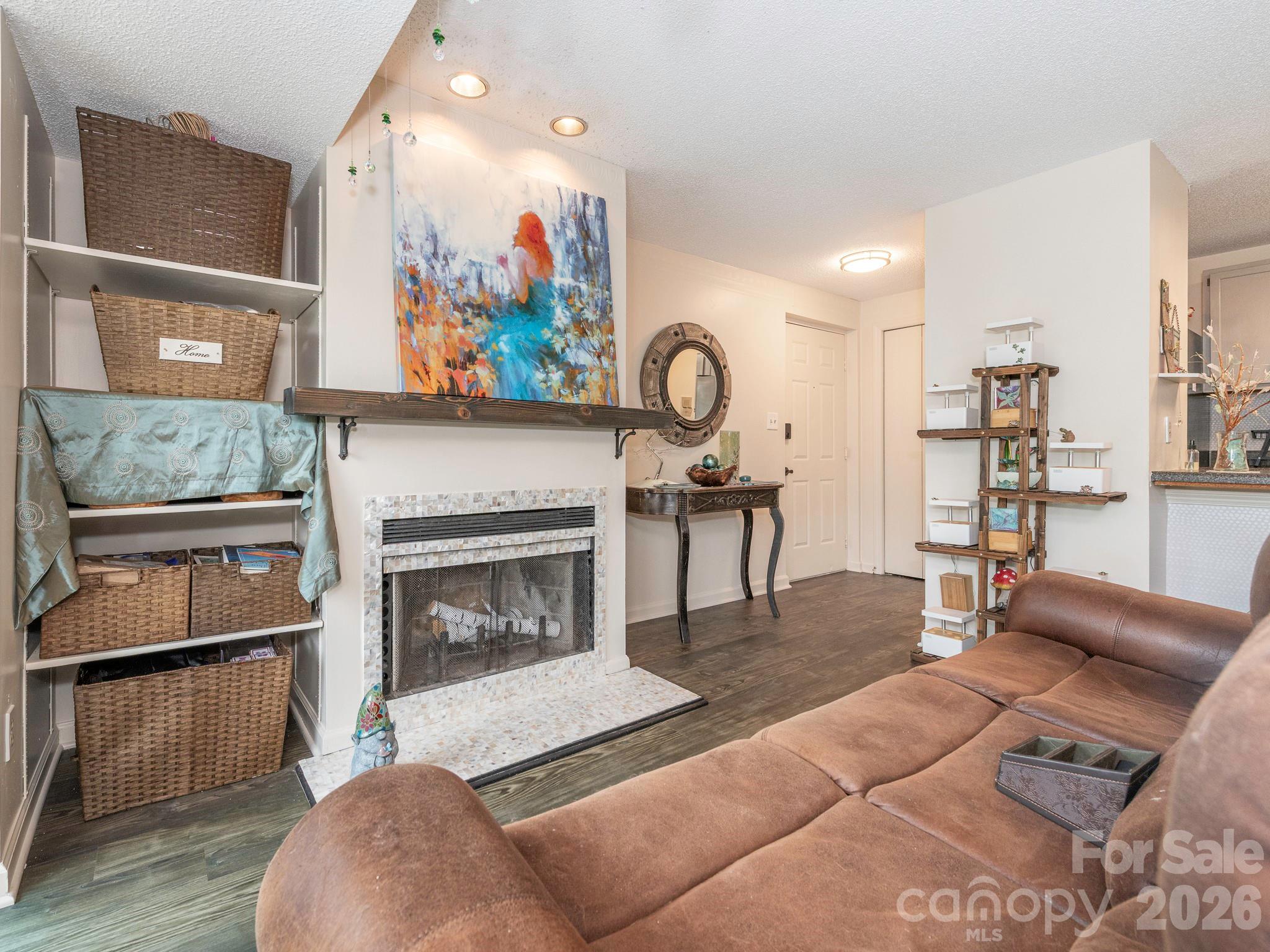 Pheasant Knoll - Residential