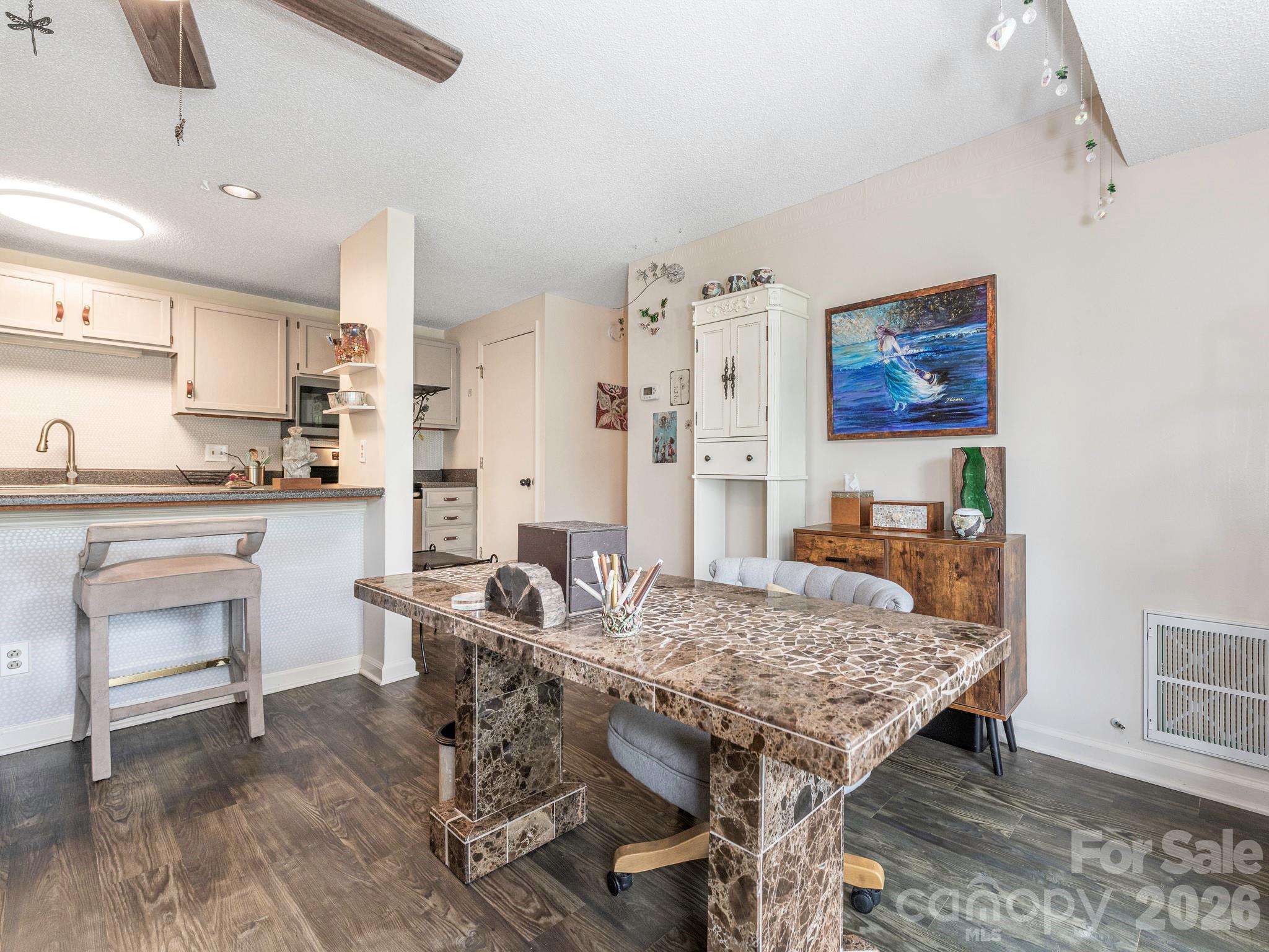 Pheasant Knoll - Residential