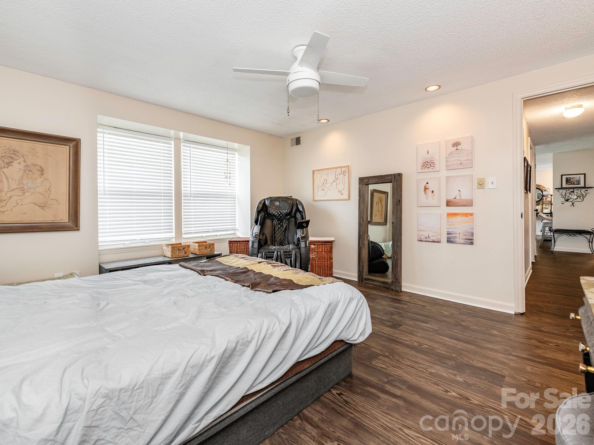 Pheasant Knoll - Residential
