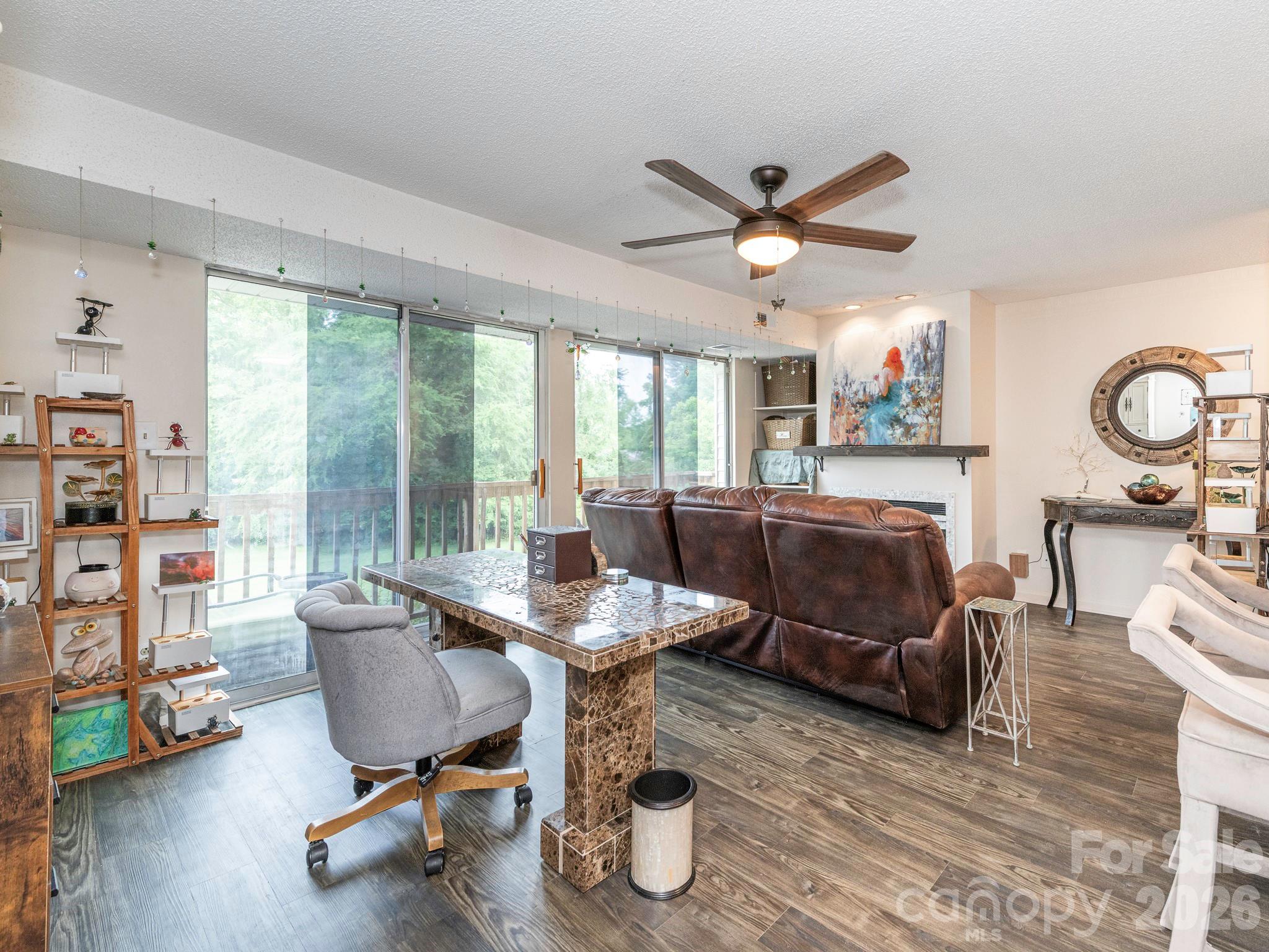 Pheasant Knoll - Residential