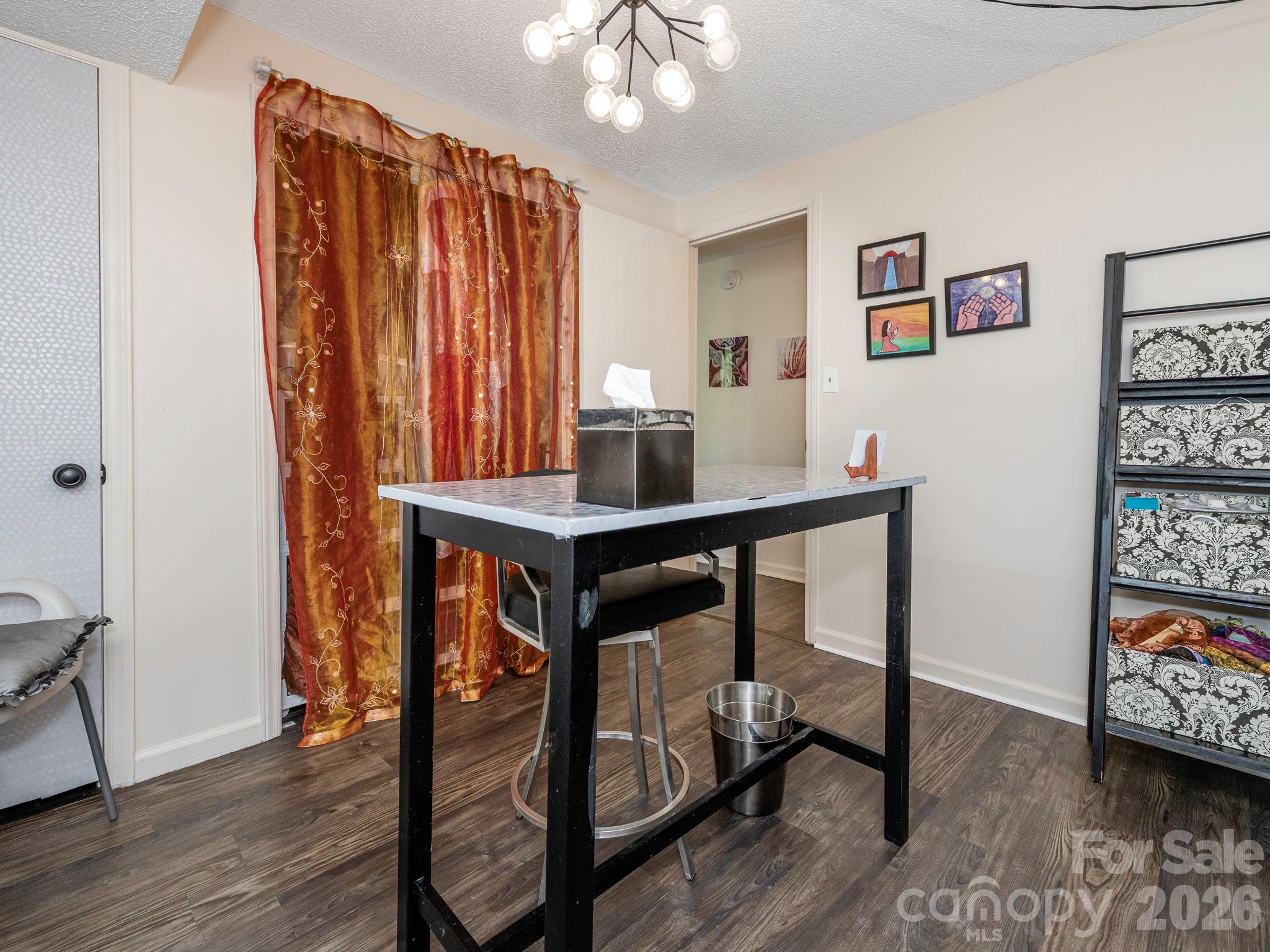 Pheasant Knoll - Residential