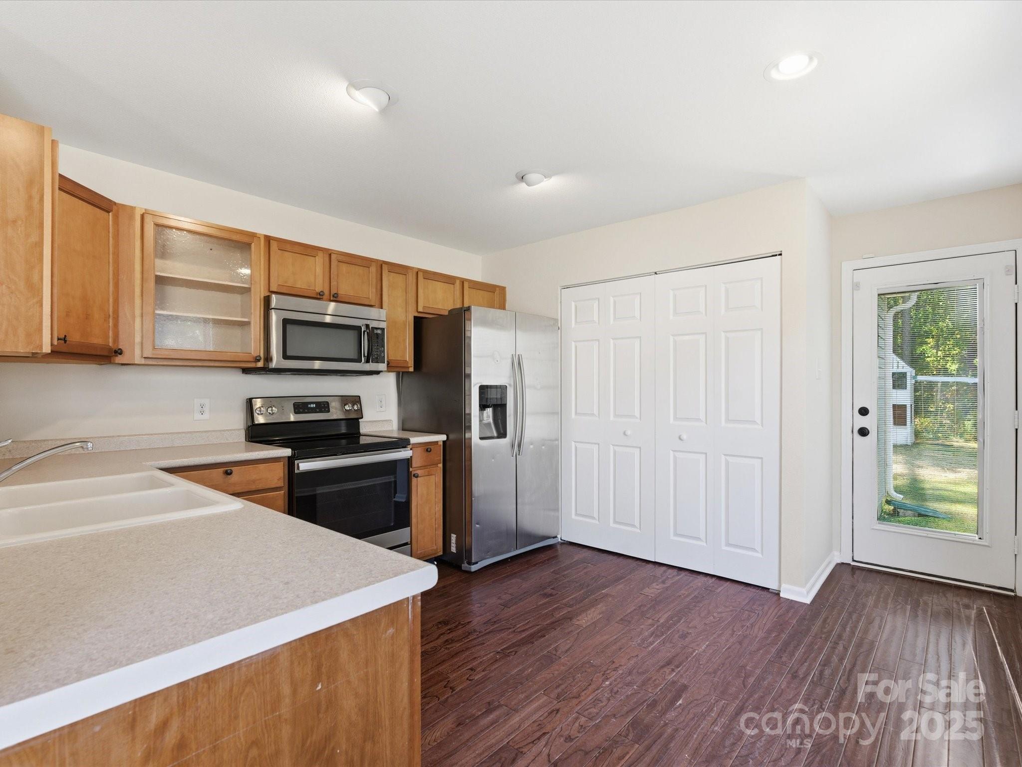 664 Carybrook Court