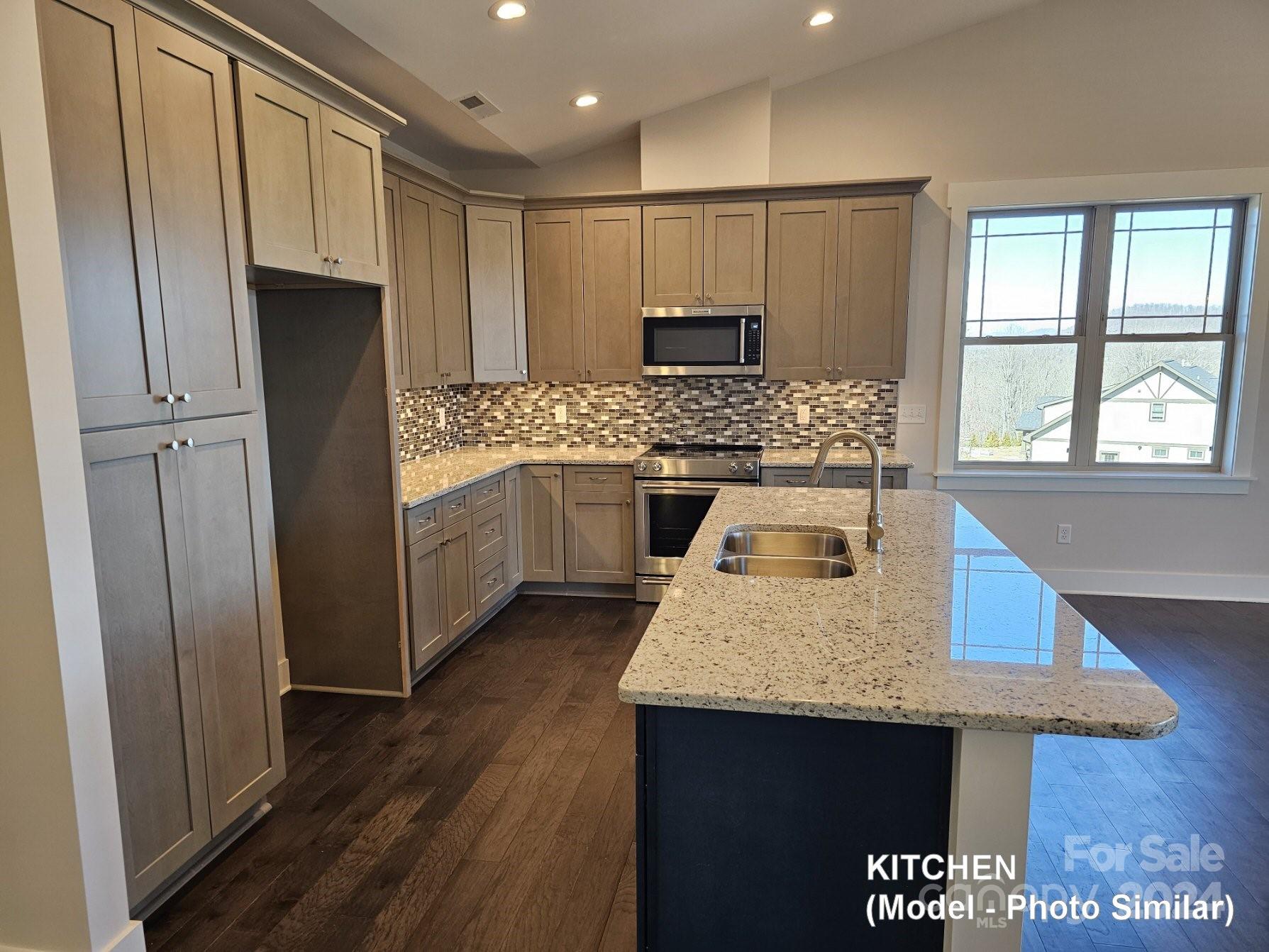 Pinnacle at Arabella Heights - Residential