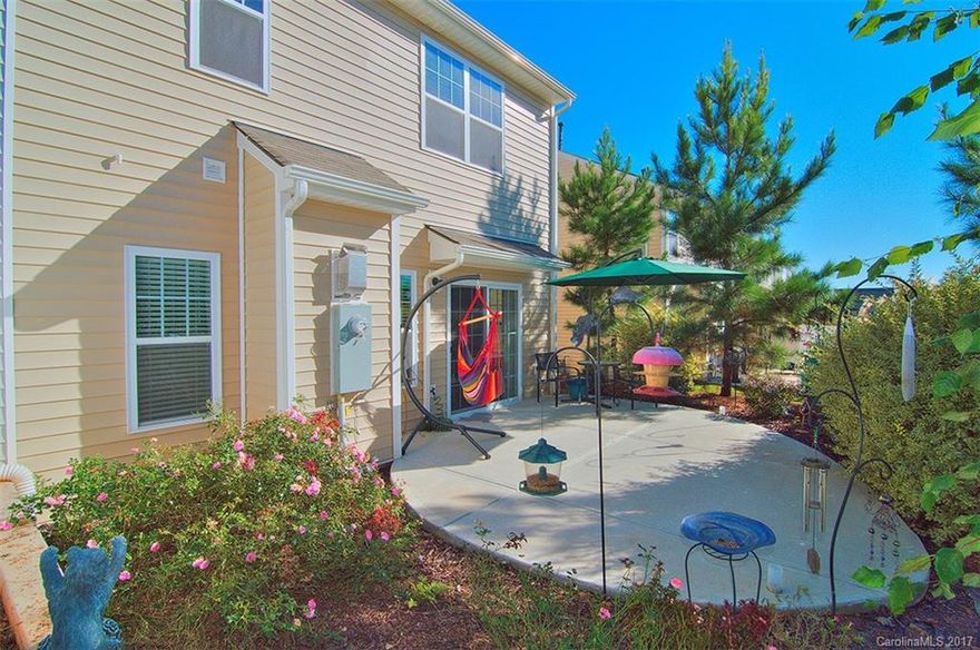 This 3 bed 2.5 bath end unit townhouse just a mile from Lake Wylie offers maintenance free living w/LOW SC taxes & a quick commute to Charlotte! An extended the back patio & lots of trees/shrubs/flowers for privacy. Some of the features include an attached one car garage, hardwood floors, granite countertops, 42 inch cabinets in the kitchen, refrigerator, washer & dryer, large open floor plan perfect for entertaining, as well as, the laundry upstairs conveniently located between the bedrooms.