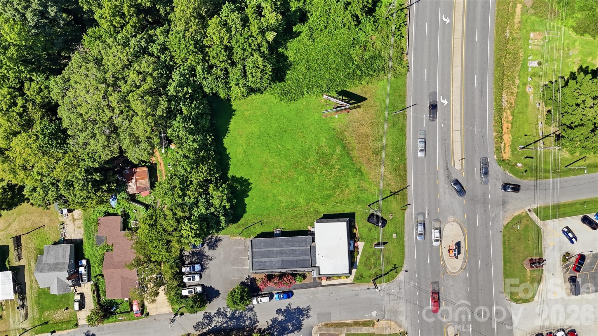 805 Concord Parkway N