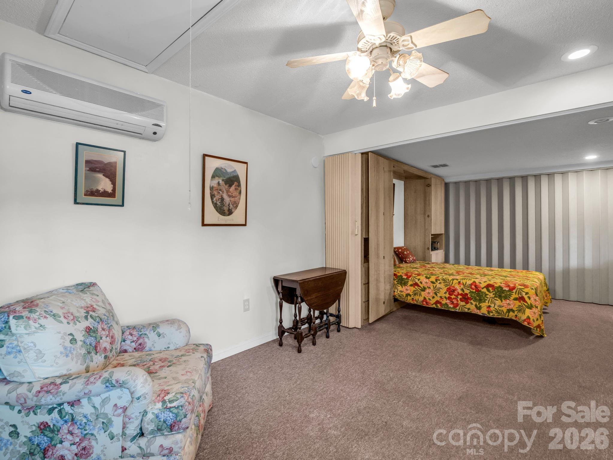 Rumbling Bald on Lake Lure - Residential