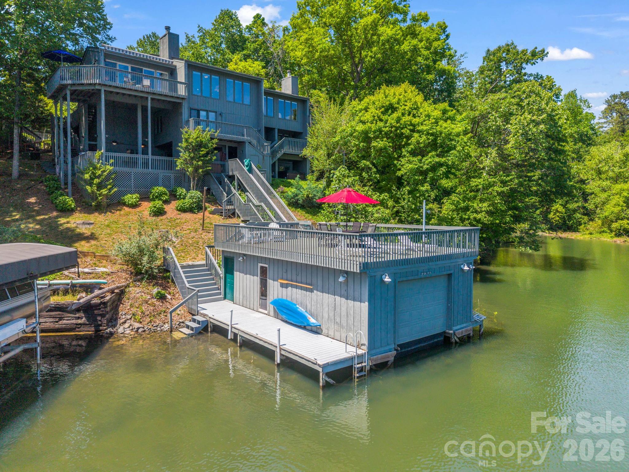 Rumbling Bald on Lake Lure - Residential