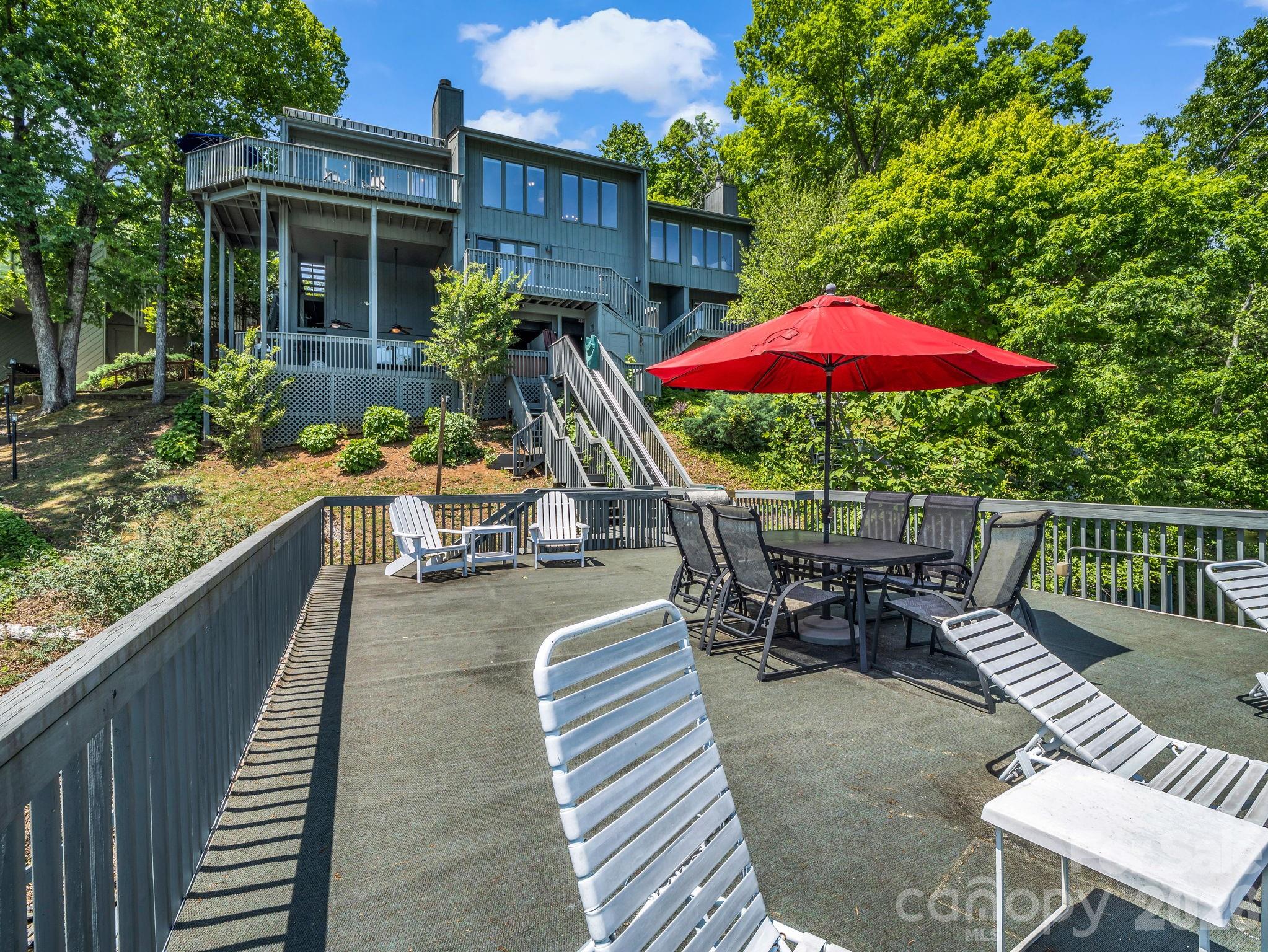 Rumbling Bald on Lake Lure - Residential