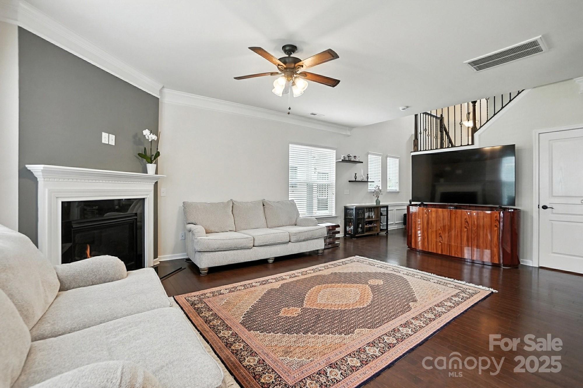 5856 Glassport Lane