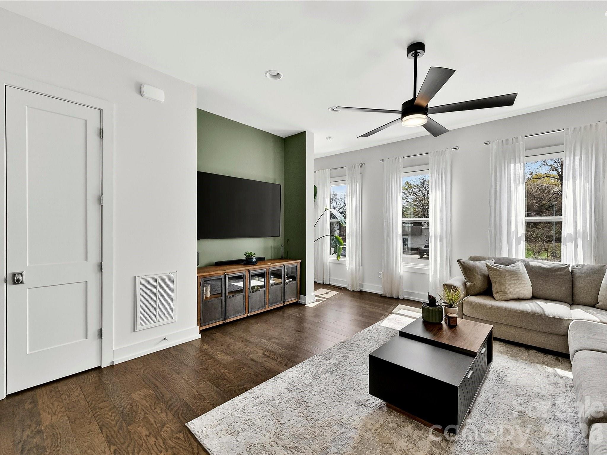 Villa Heights - Residential