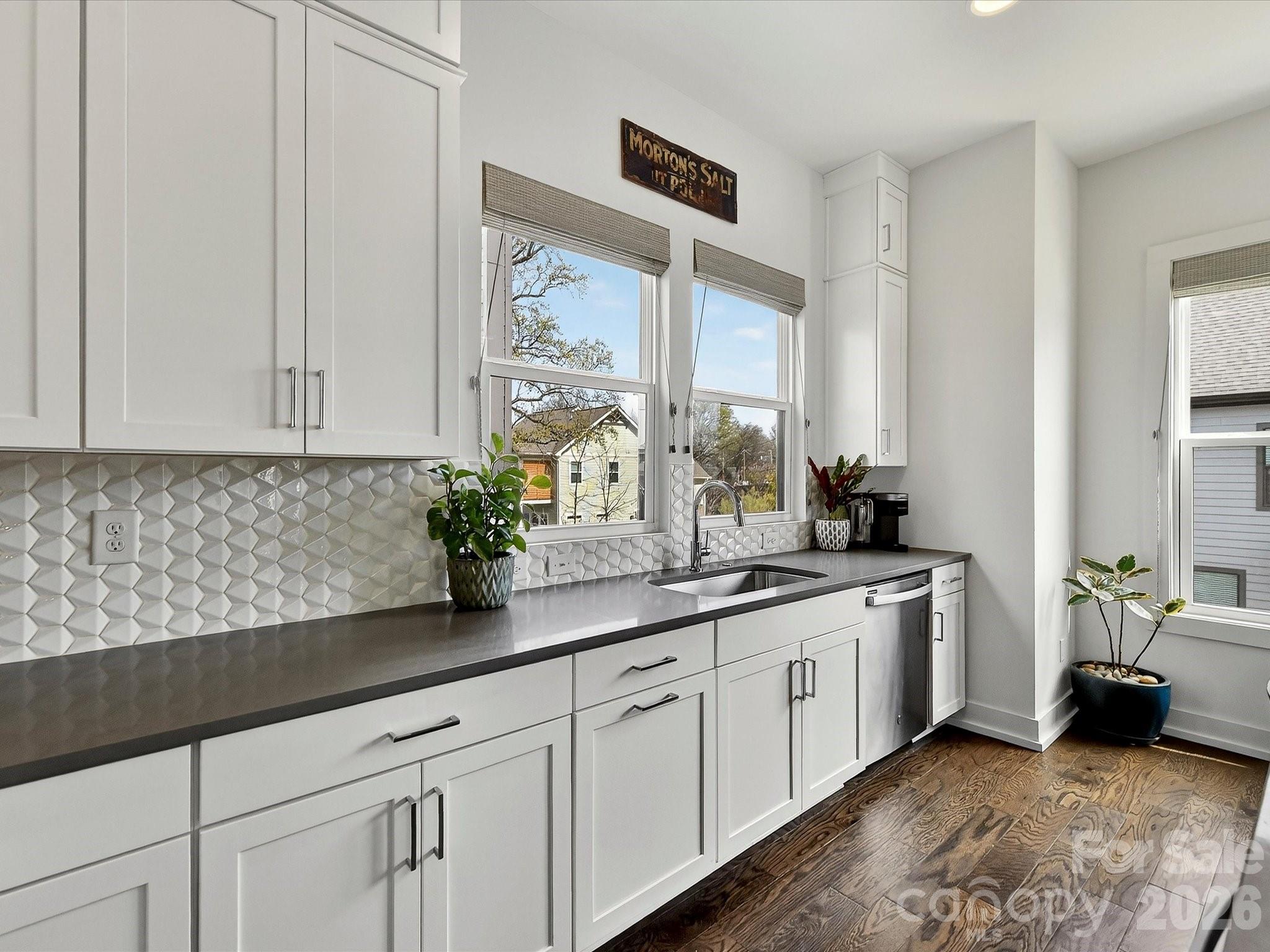 Villa Heights - Residential