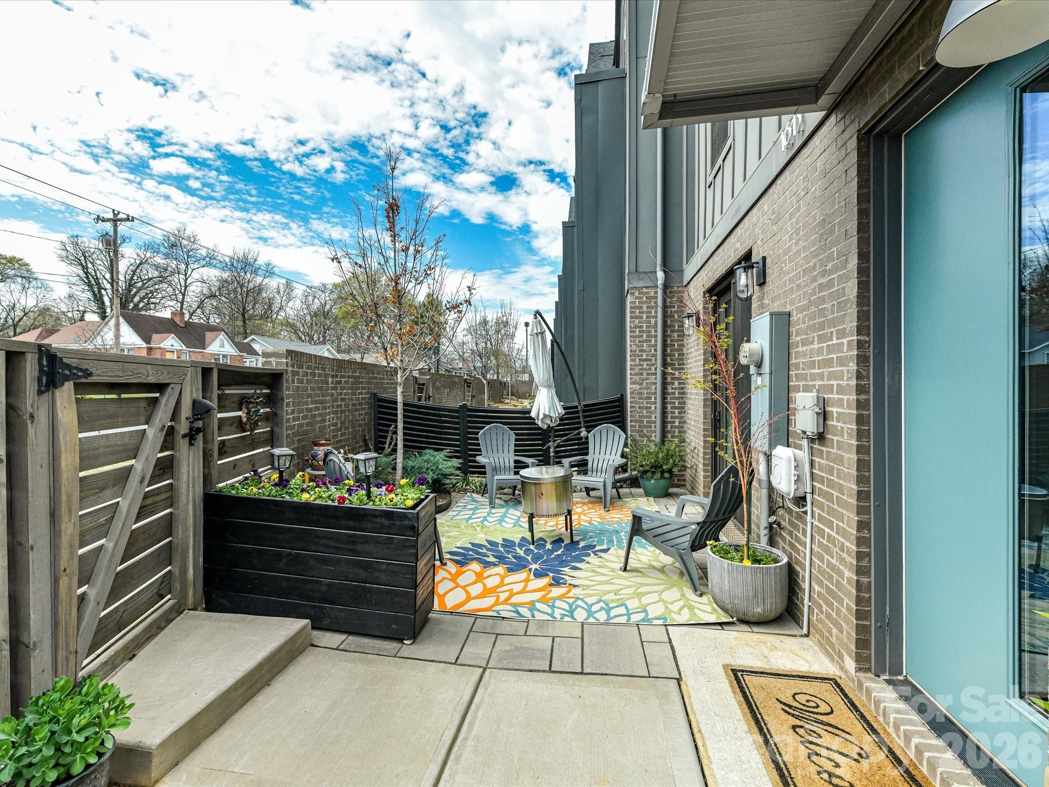 1613 Parkwood Avenue