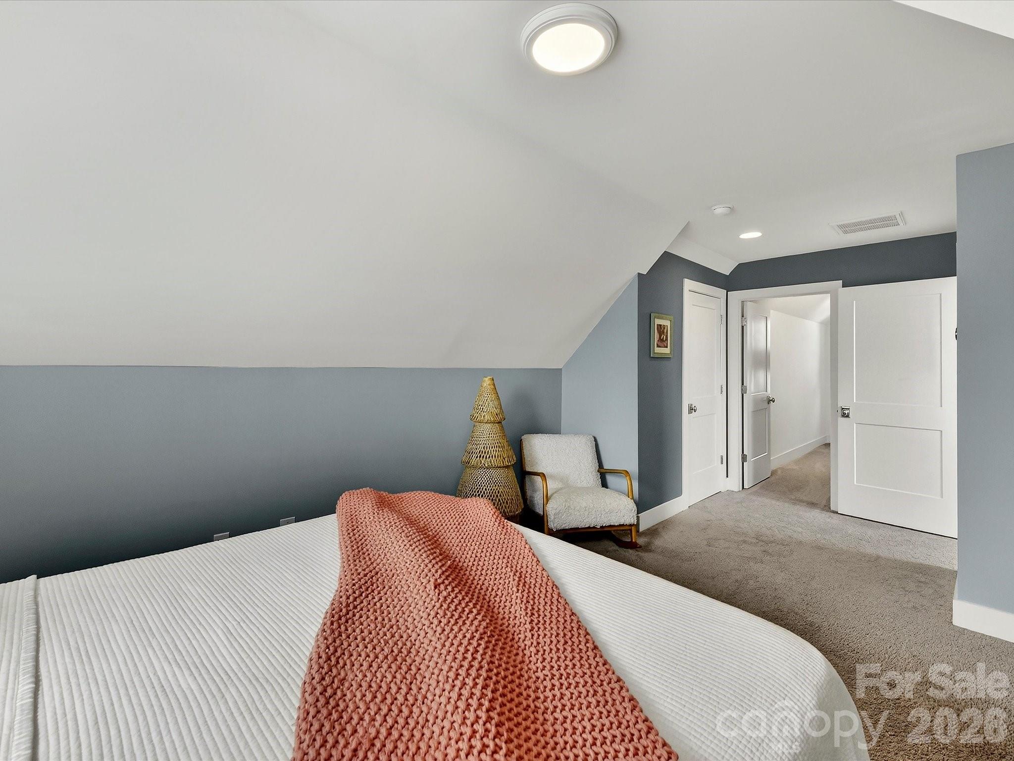 Villa Heights - Residential