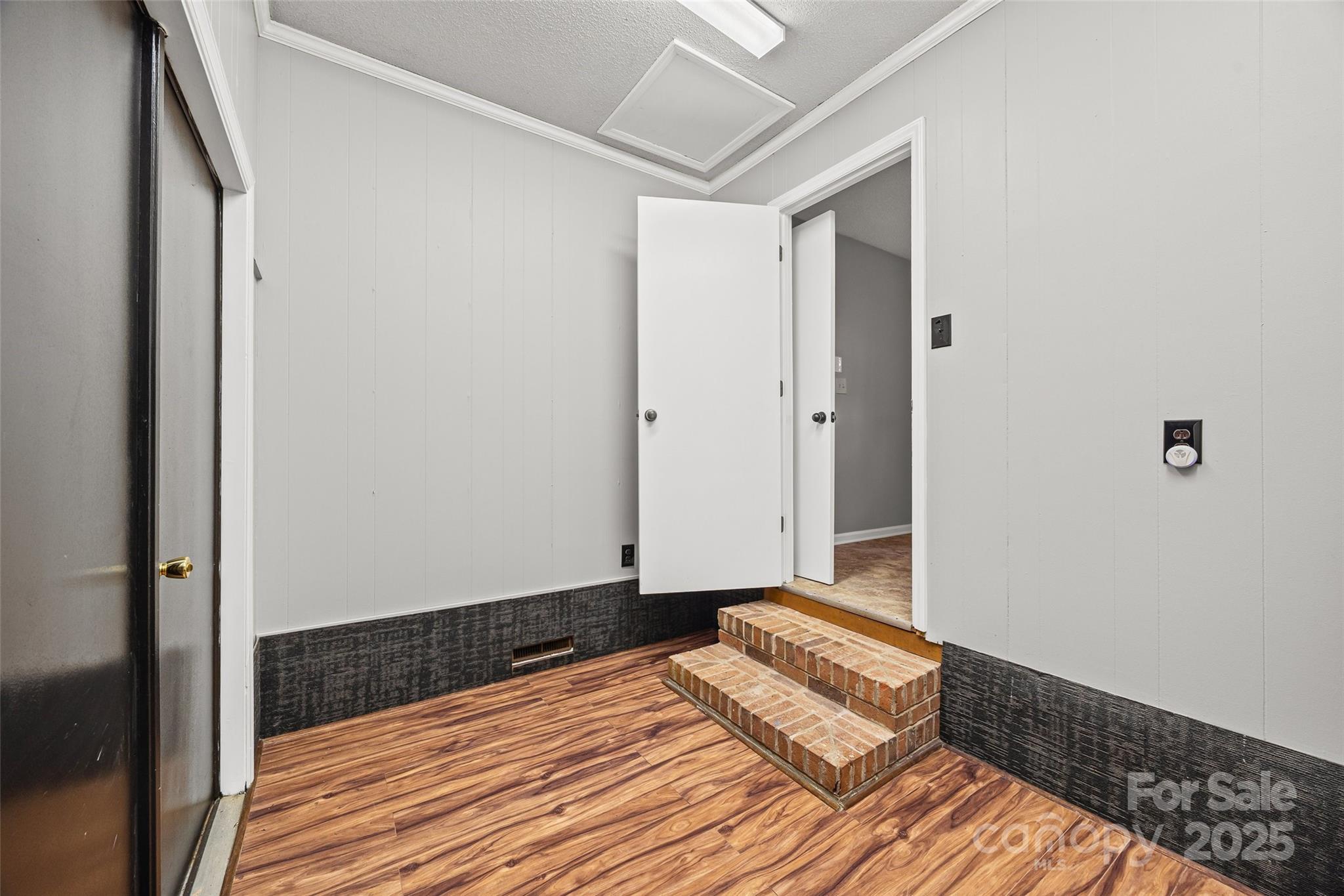 Wintercrest - Residential