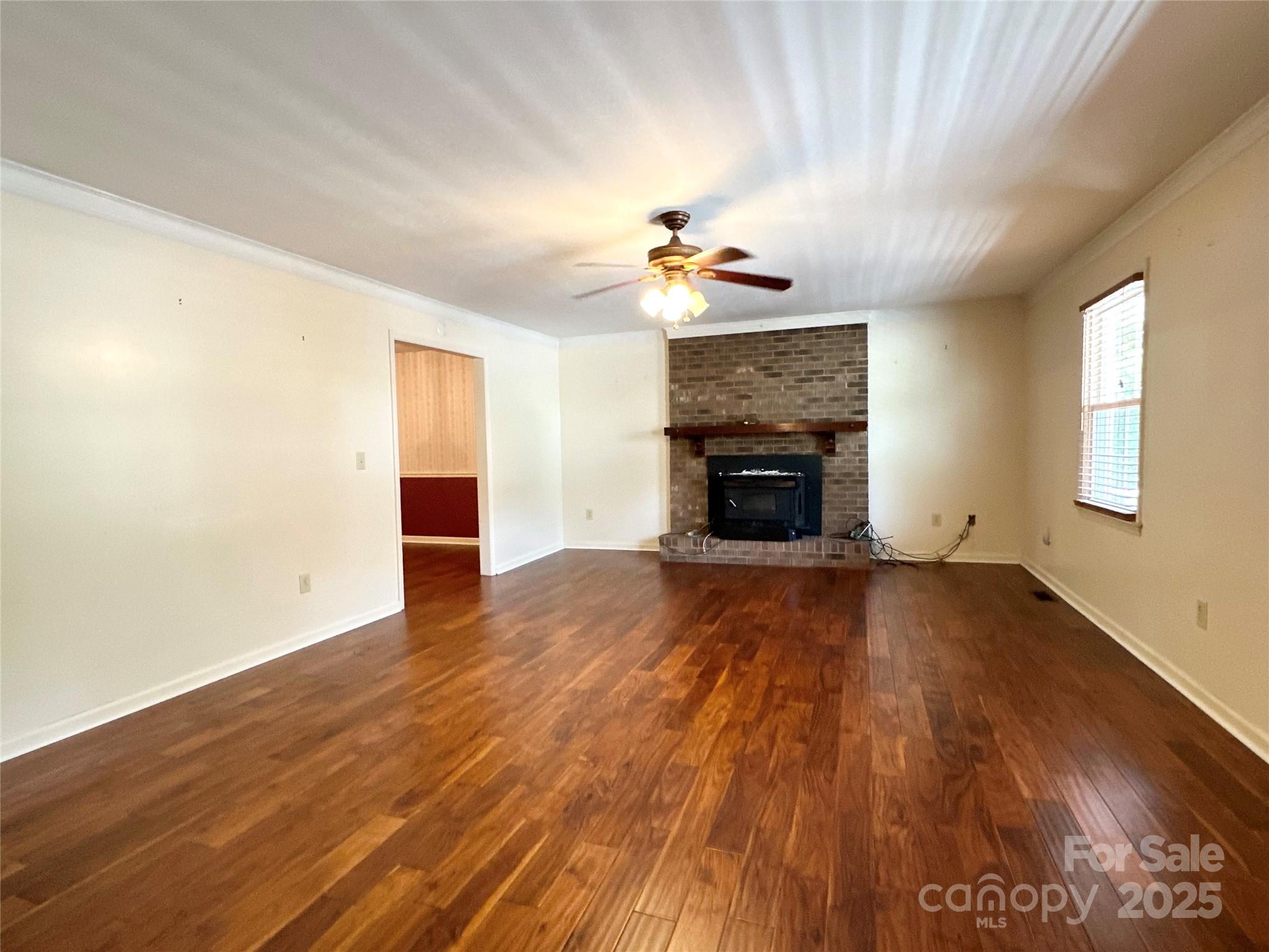 Granite Falls, North Carolina 28630, United States, 3 Bedrooms Bedrooms, ,3 BathroomsBathrooms,Residential,Active,154186