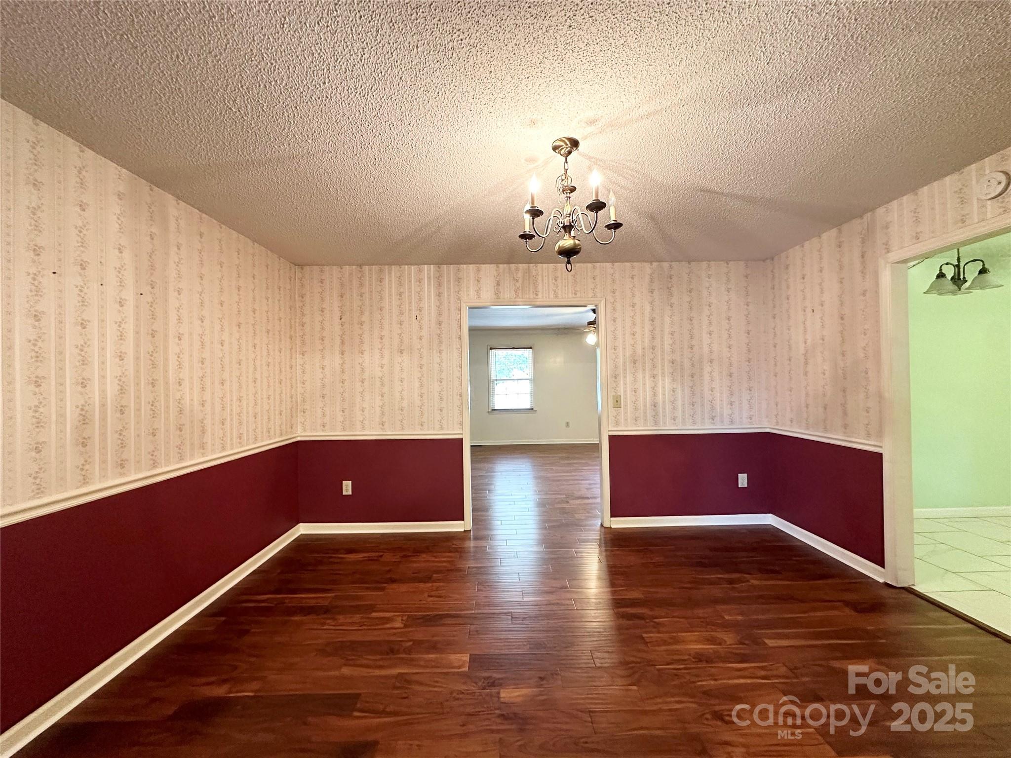 Granite Falls, North Carolina 28630, United States, 3 Bedrooms Bedrooms, ,3 BathroomsBathrooms,Residential,Active,154186