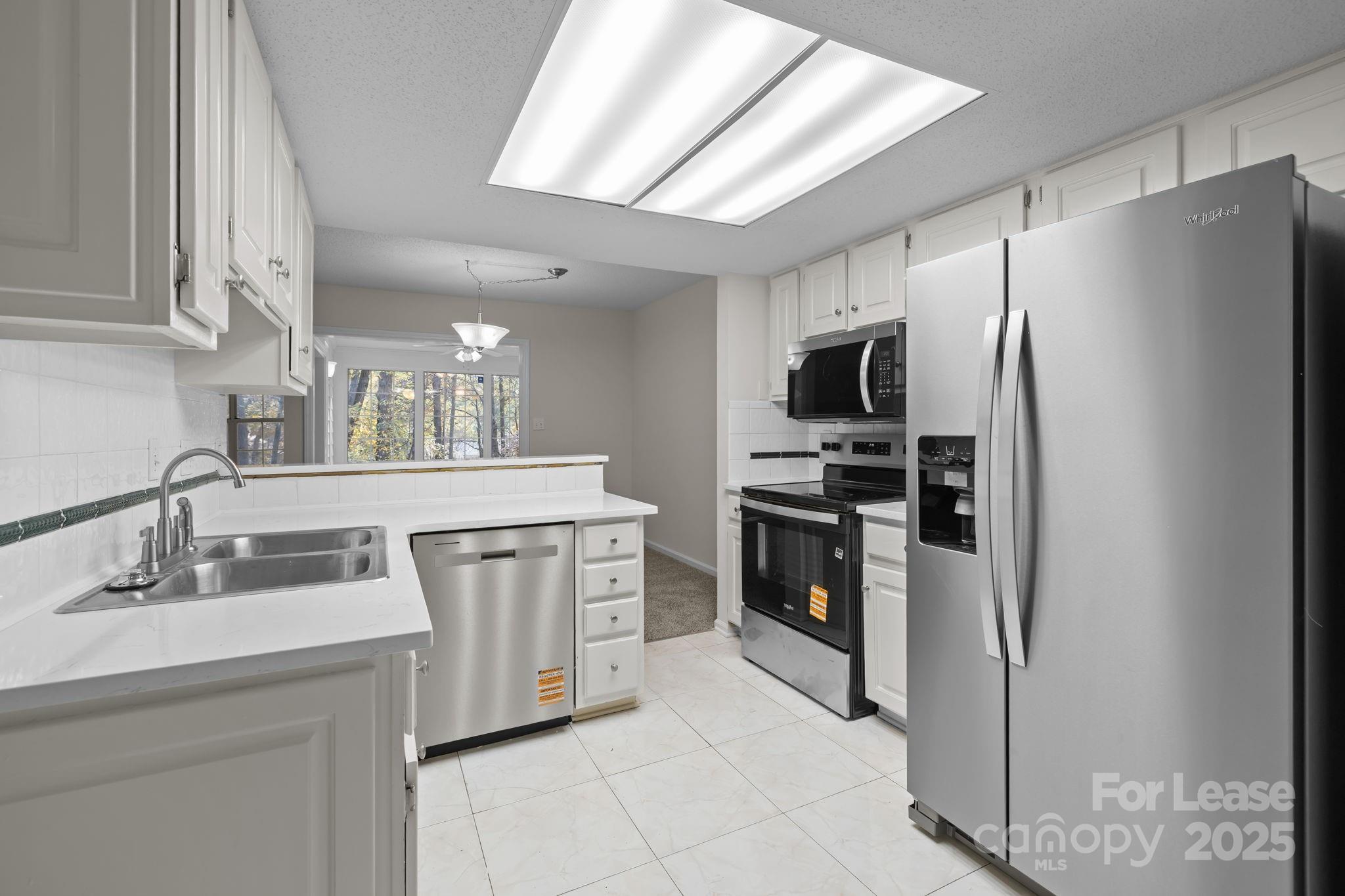 9024 Saint Thomas Lane