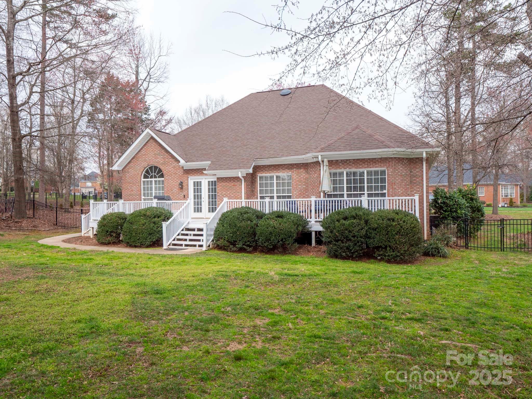 Savannah Way - Residential