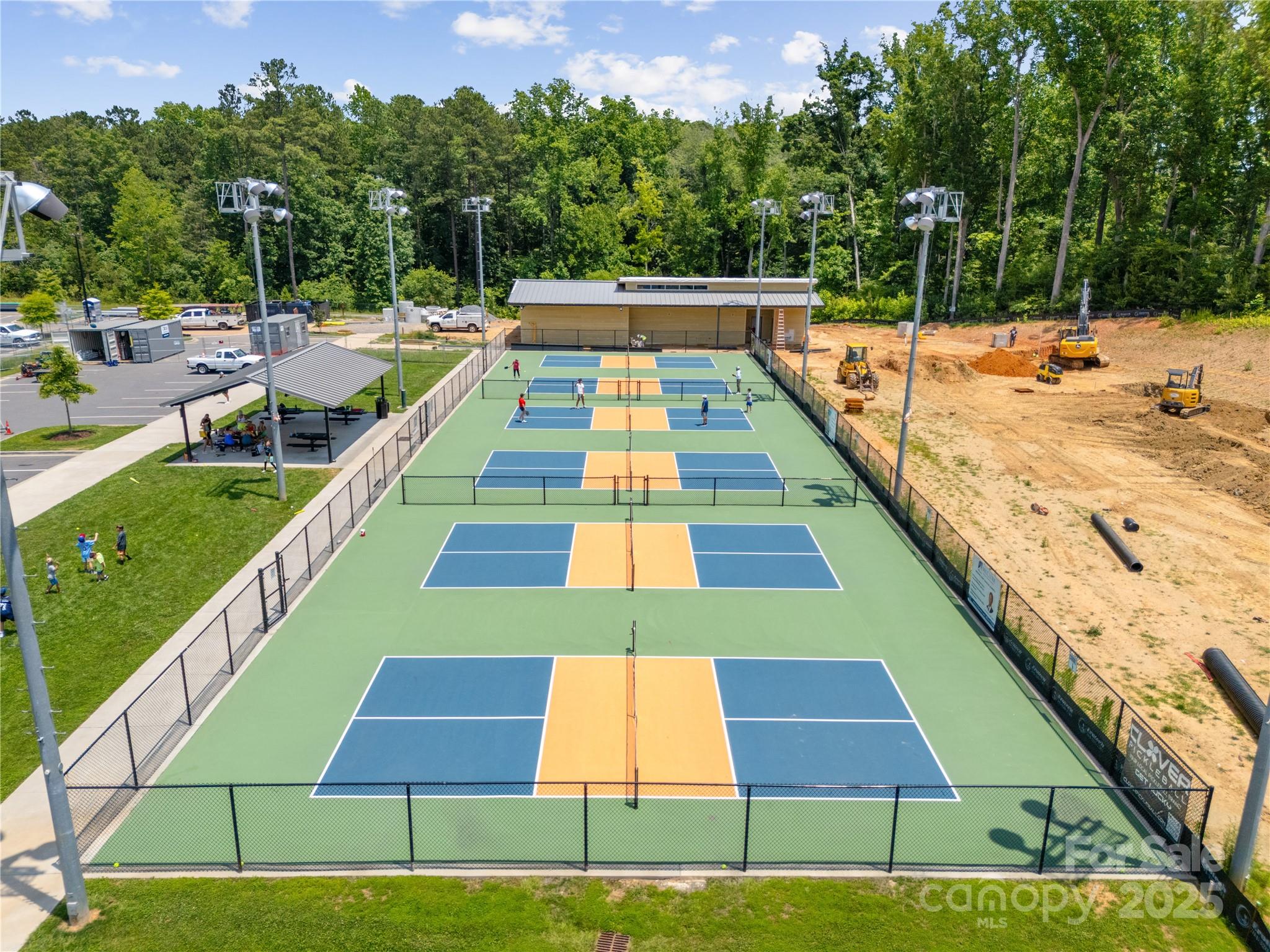 Paddlers Cove - Residential