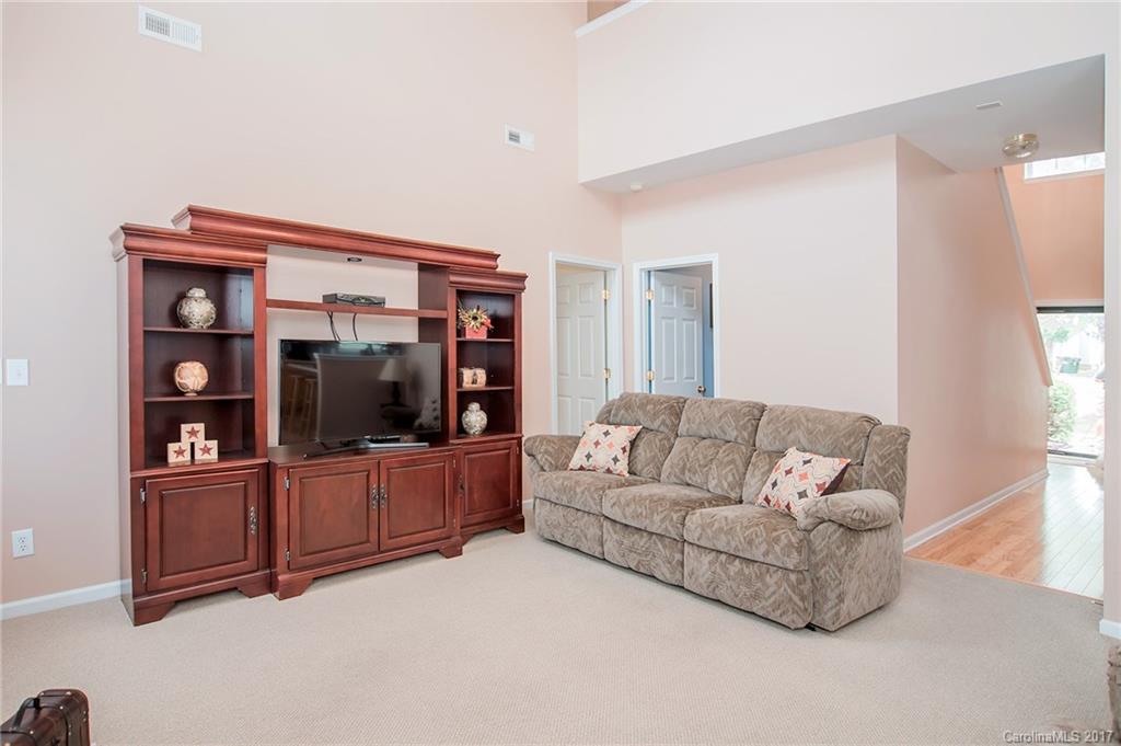 Autumn Cove At Lake Wylie - Residential