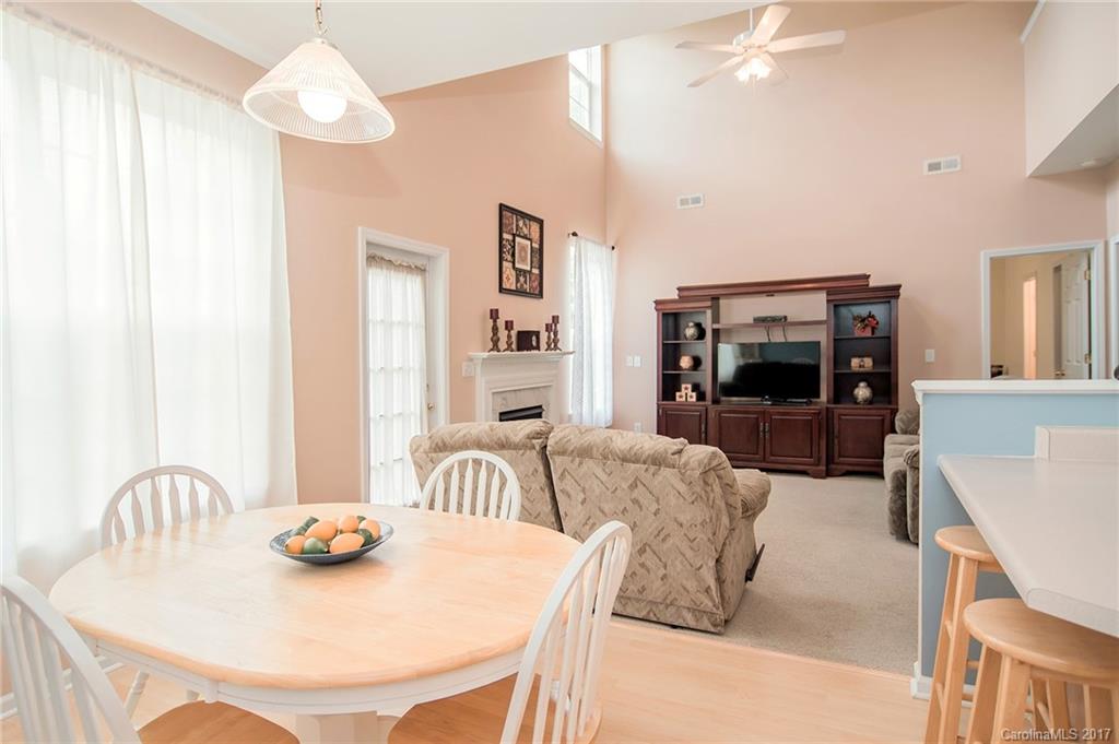 Autumn Cove At Lake Wylie - Residential