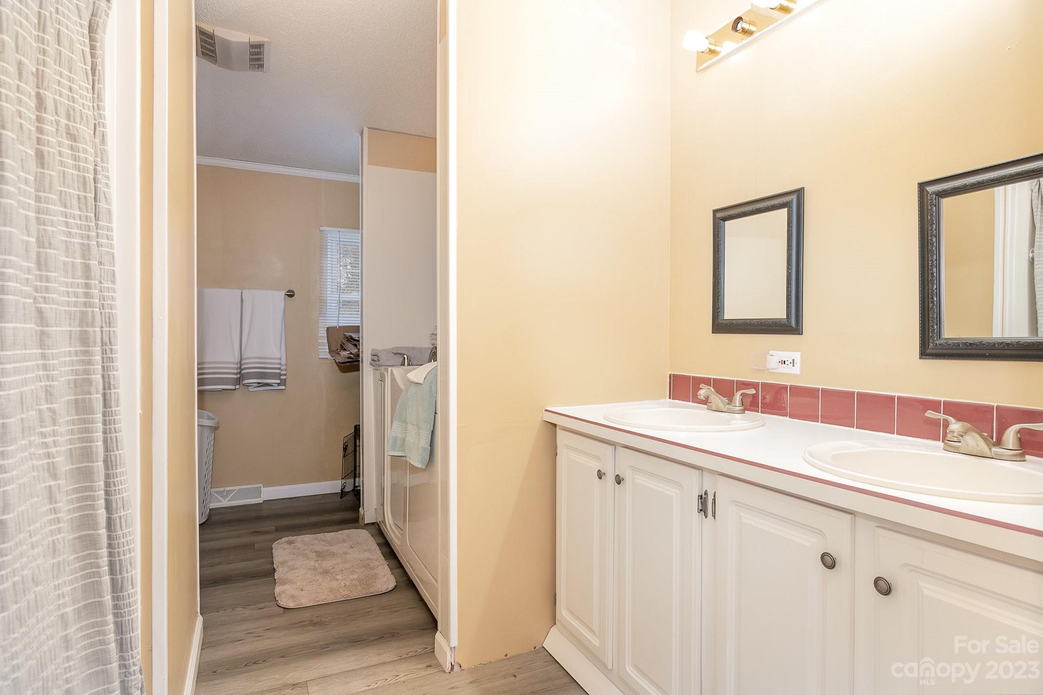 Eastern Acres - Residential