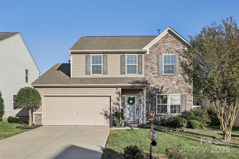 Photo of 10900 Tailwater Street, Davidson, NC 28036 (MLS # 4312226)