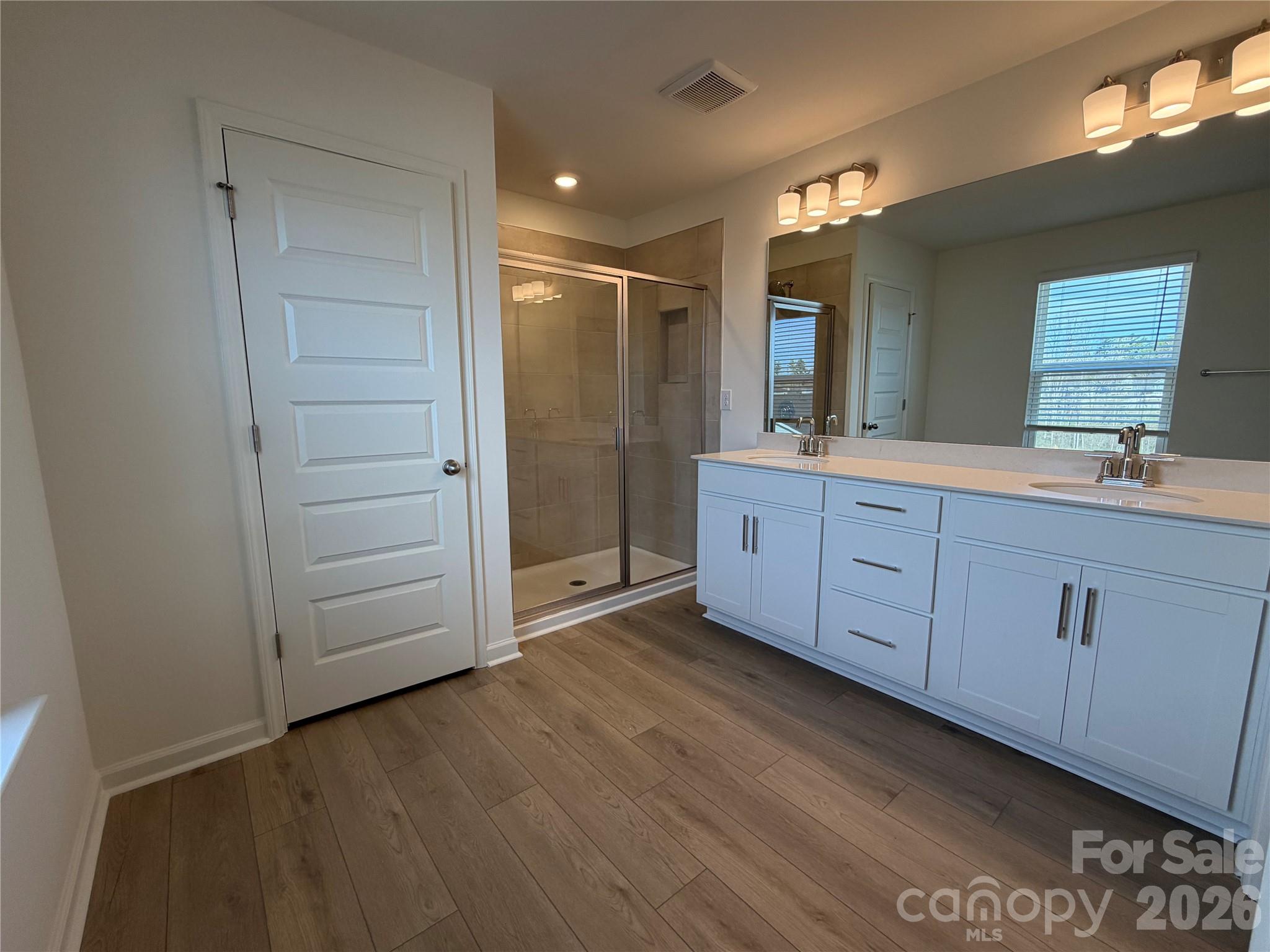 Bella Vista - Residential