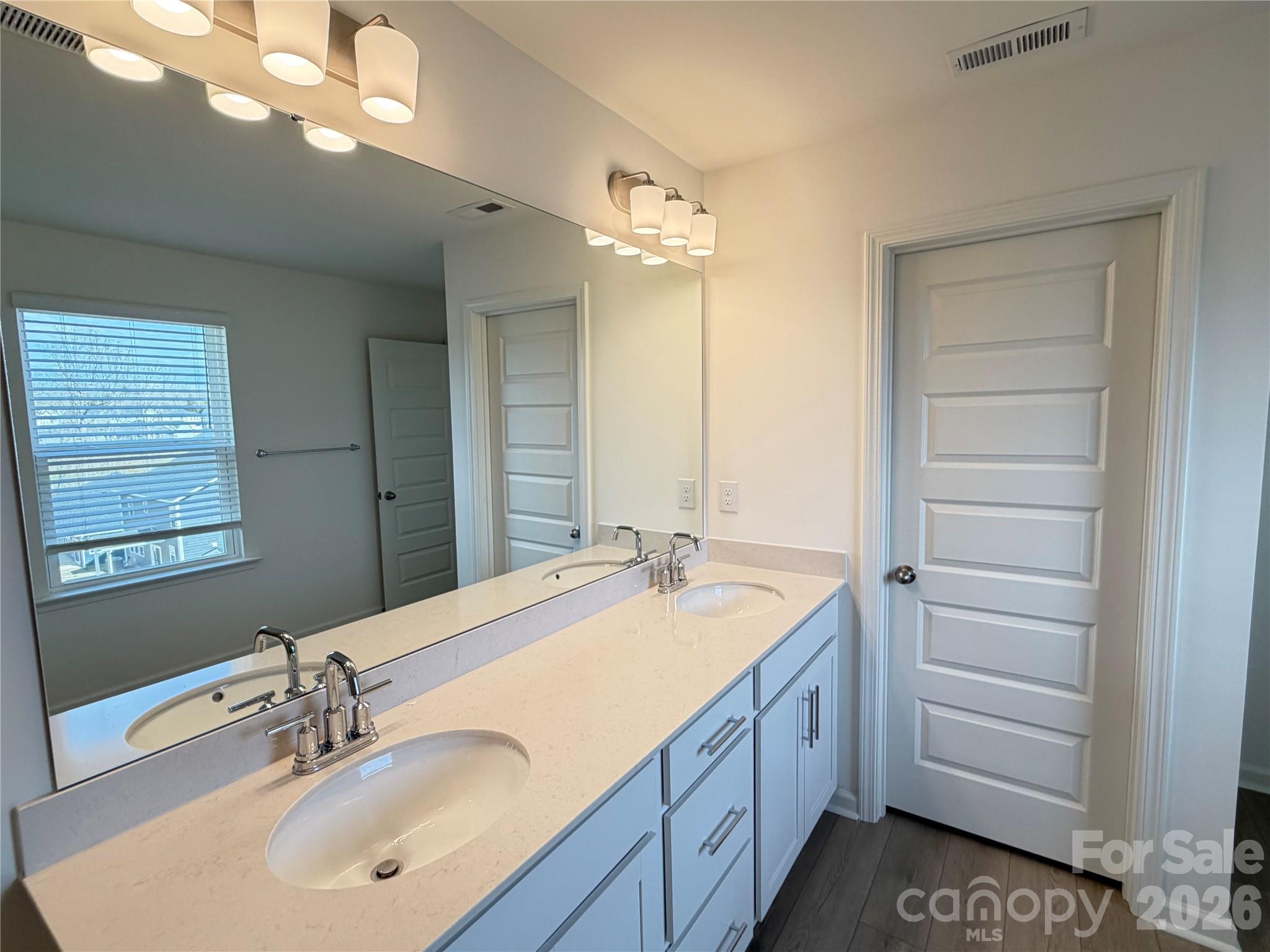 Bella Vista - Residential