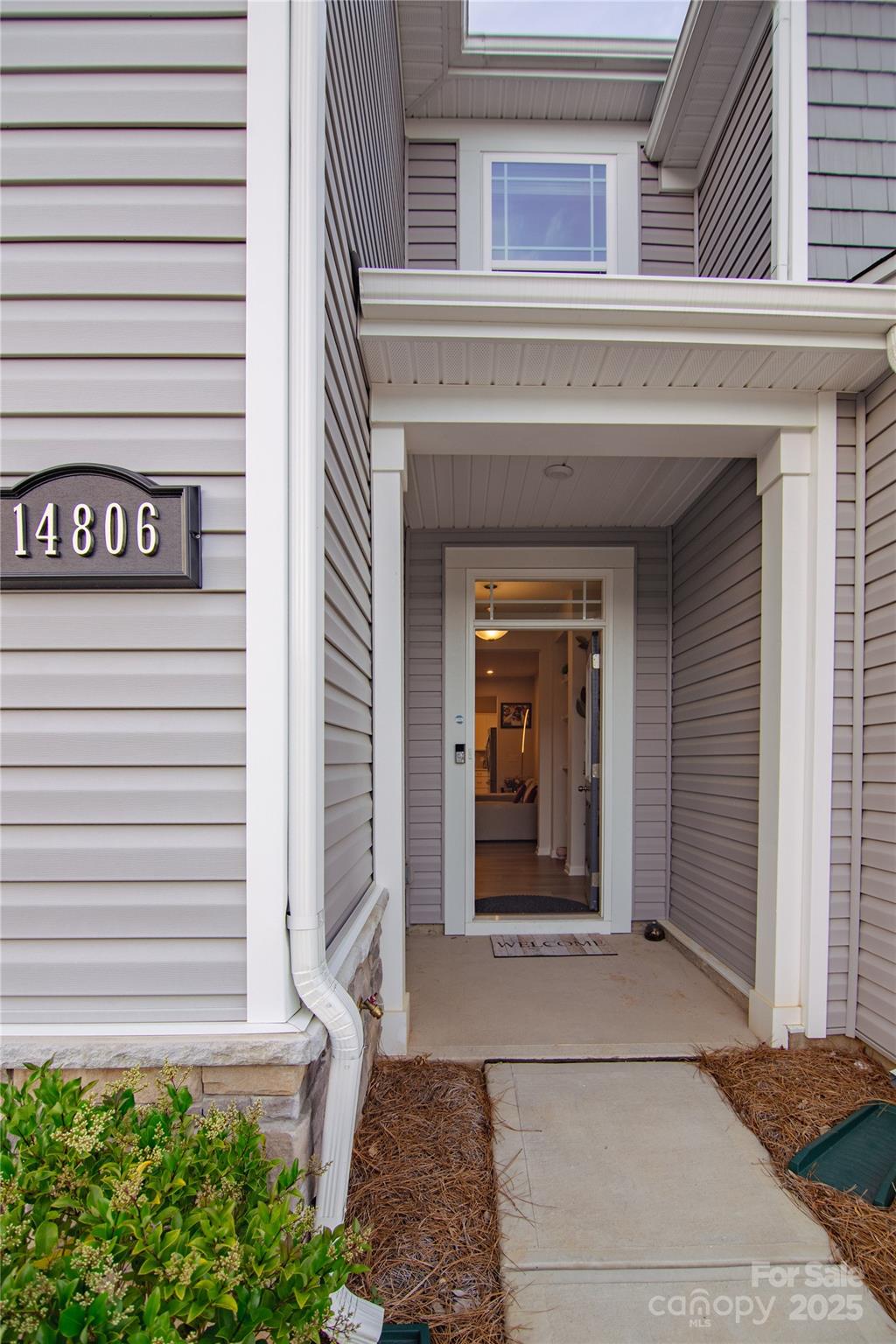 14806 Tamarack Drive