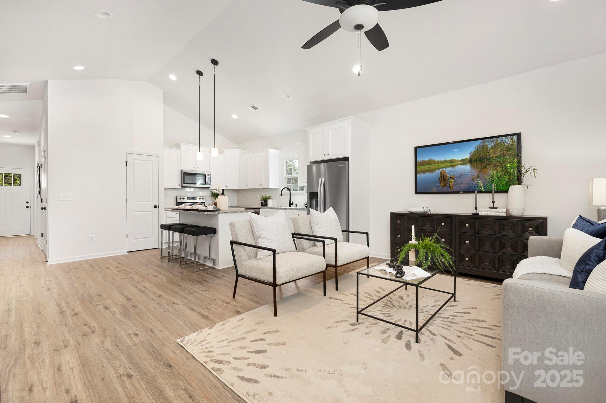 886 Log Cabin Drive