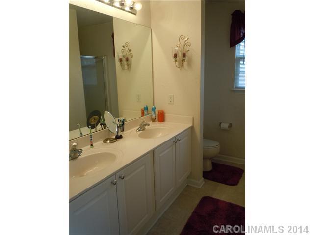 Longview Oaks - Residential