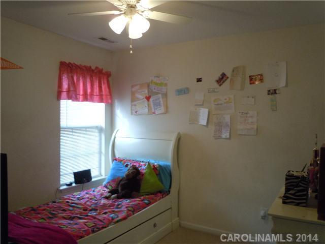 Longview Oaks - Residential