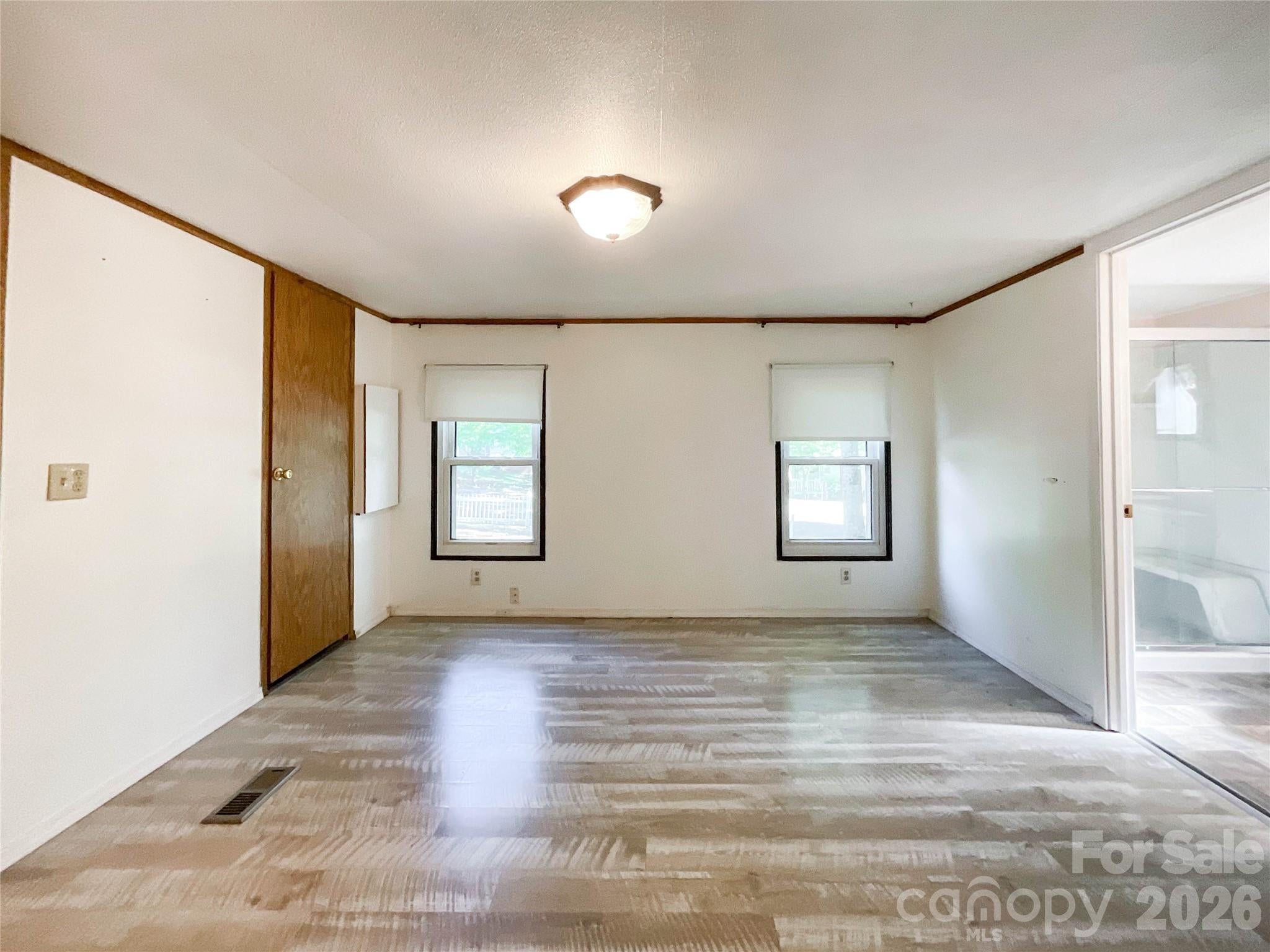 6708 Aerowood Circle
