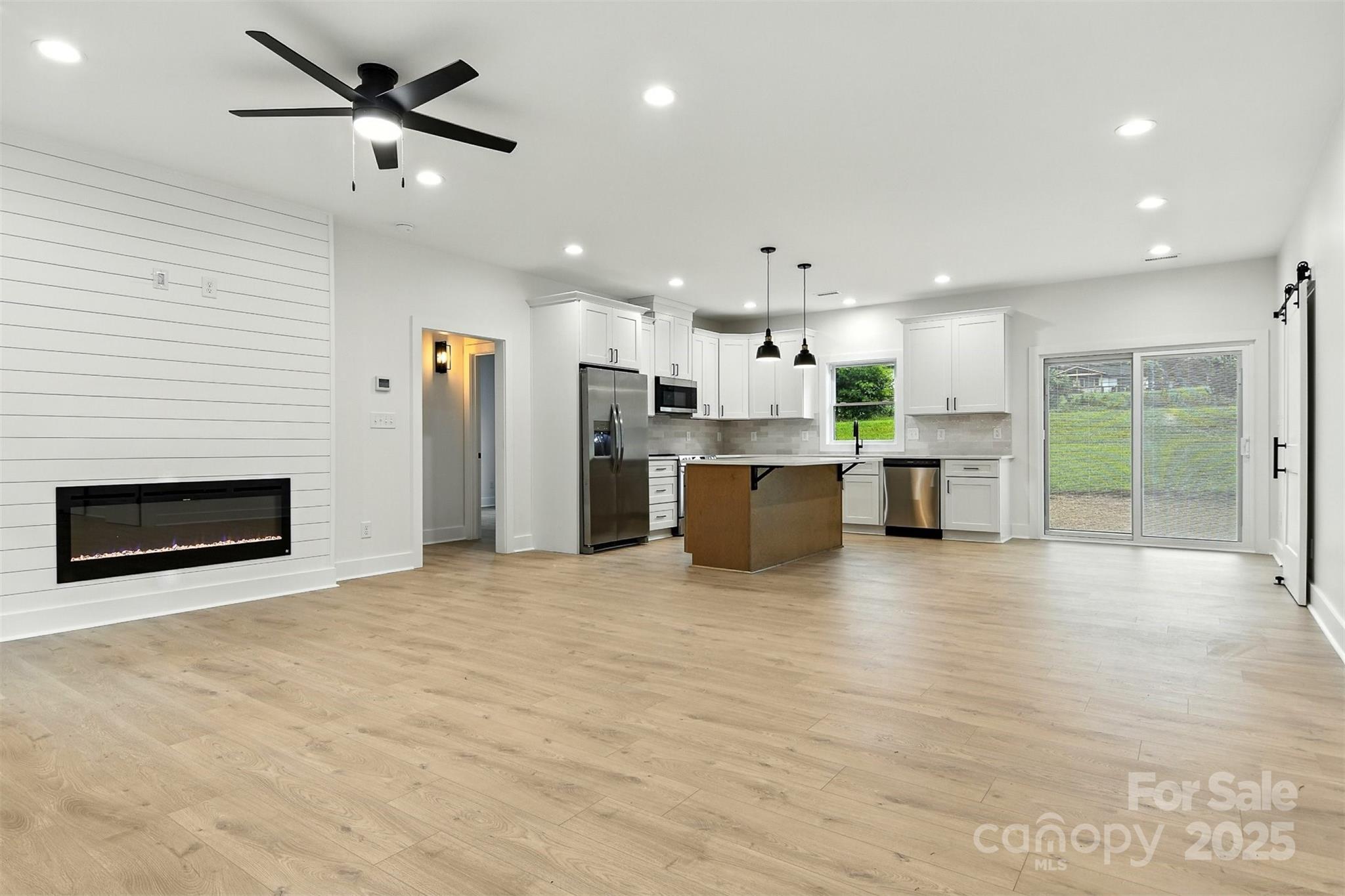 Willow Oaks - Residential