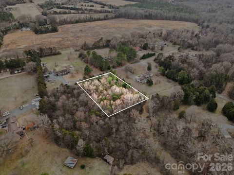 Photo of 1204 Shalimar Drive, Concord, NC 28025 (MLS # 4352335)