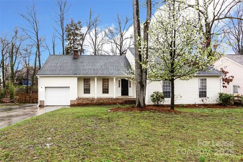 Photo of 2336 Castlecomer Drive, Charlotte, NC 28262 (MLS # 4309941)