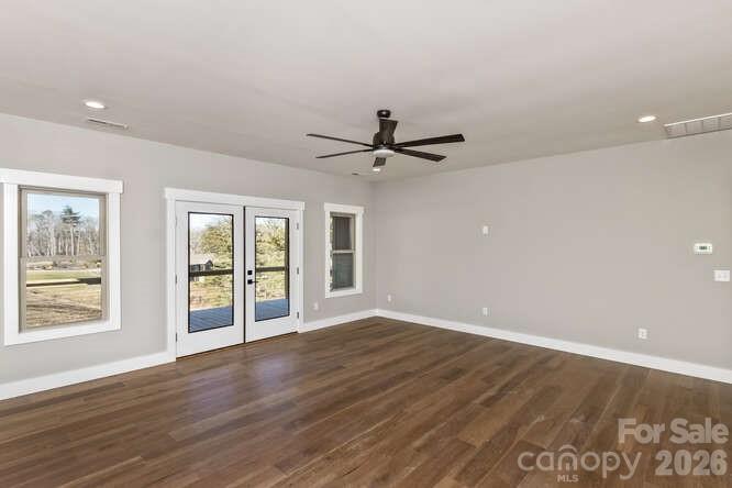 Hutch Mountain Estates - Residential