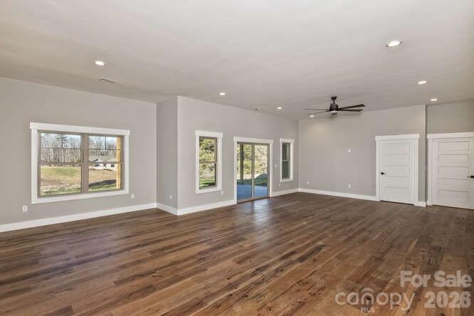 Hutch Mountain Estates - Residential