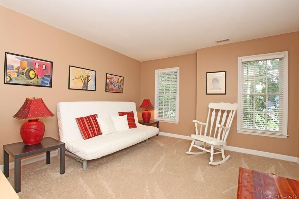 Willow Pond - Residential