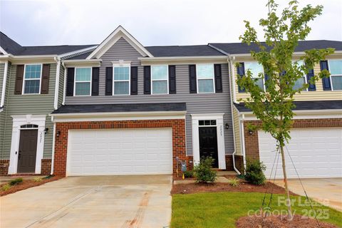 2829 Sand Cove Court Denver NC 28037