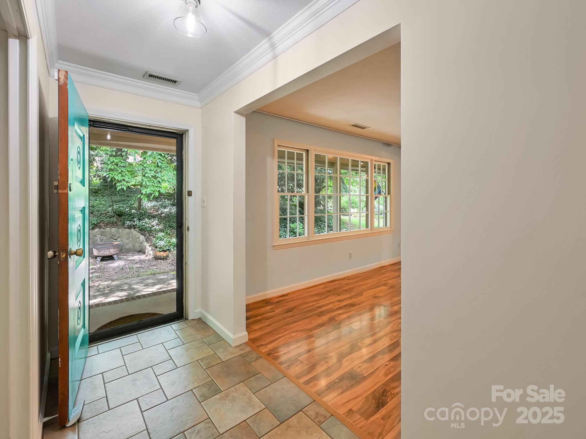 8 Mayfair Drive