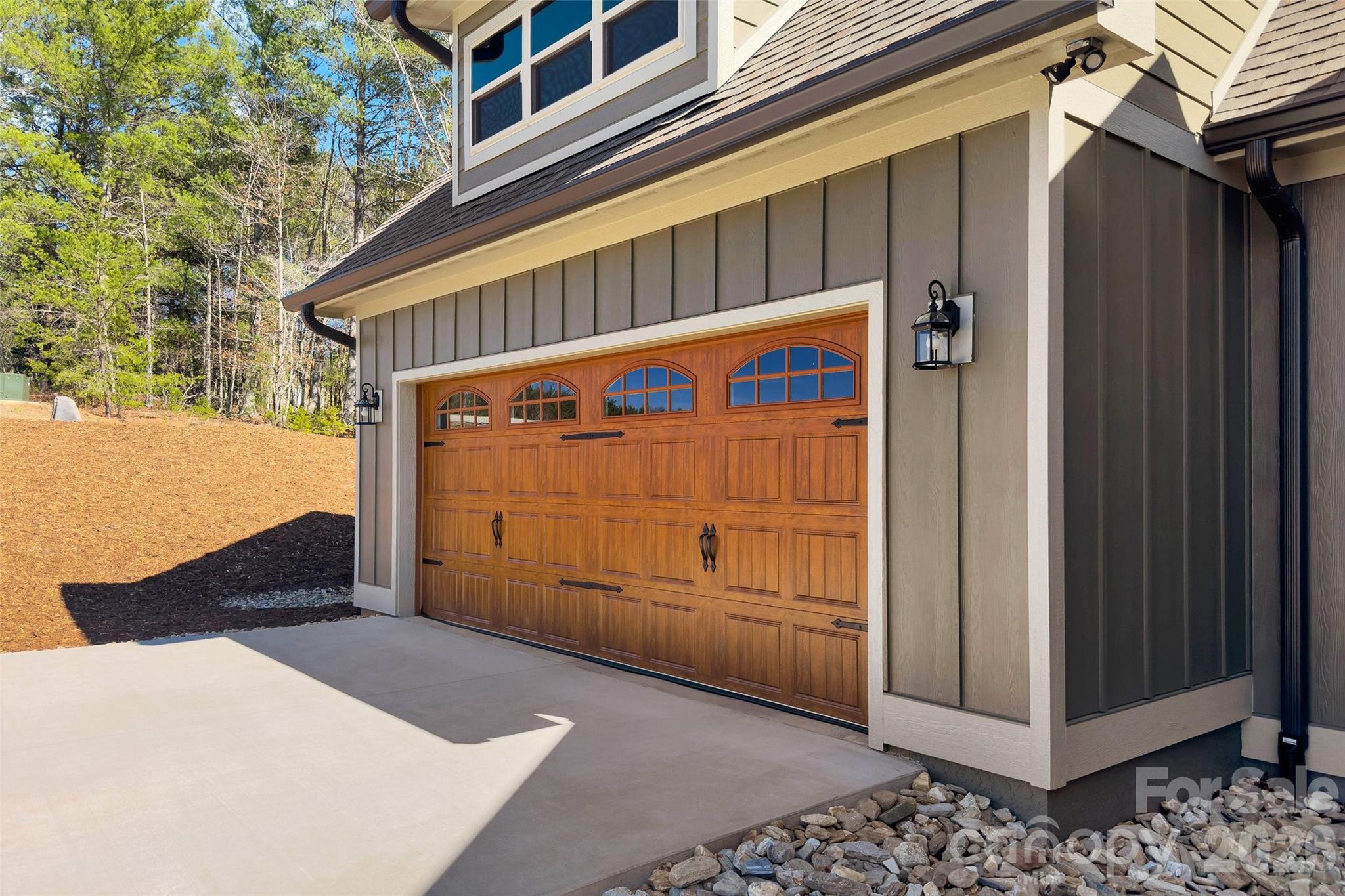 207 Lake Crest Drive 11