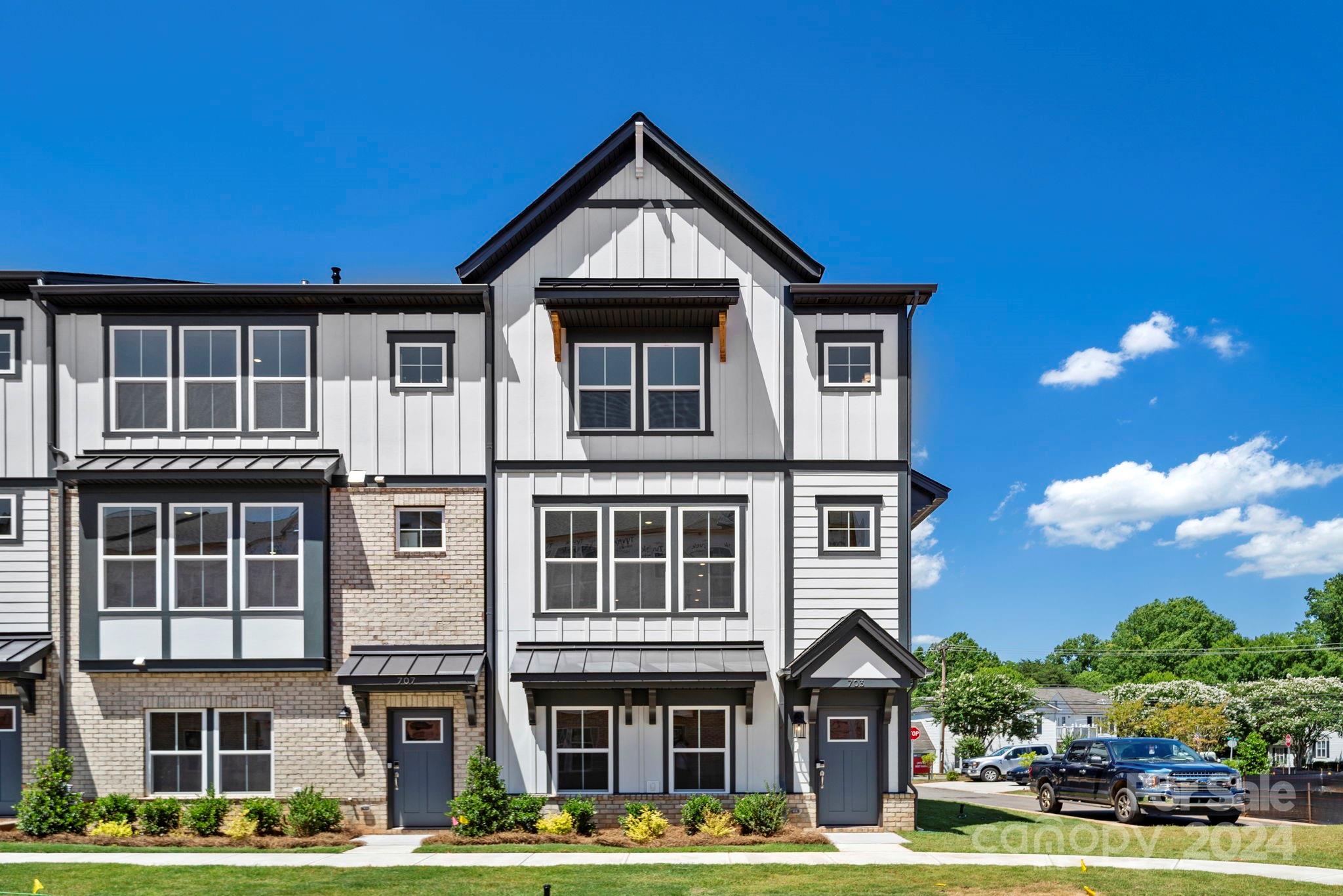 Parkside Commons - Residential